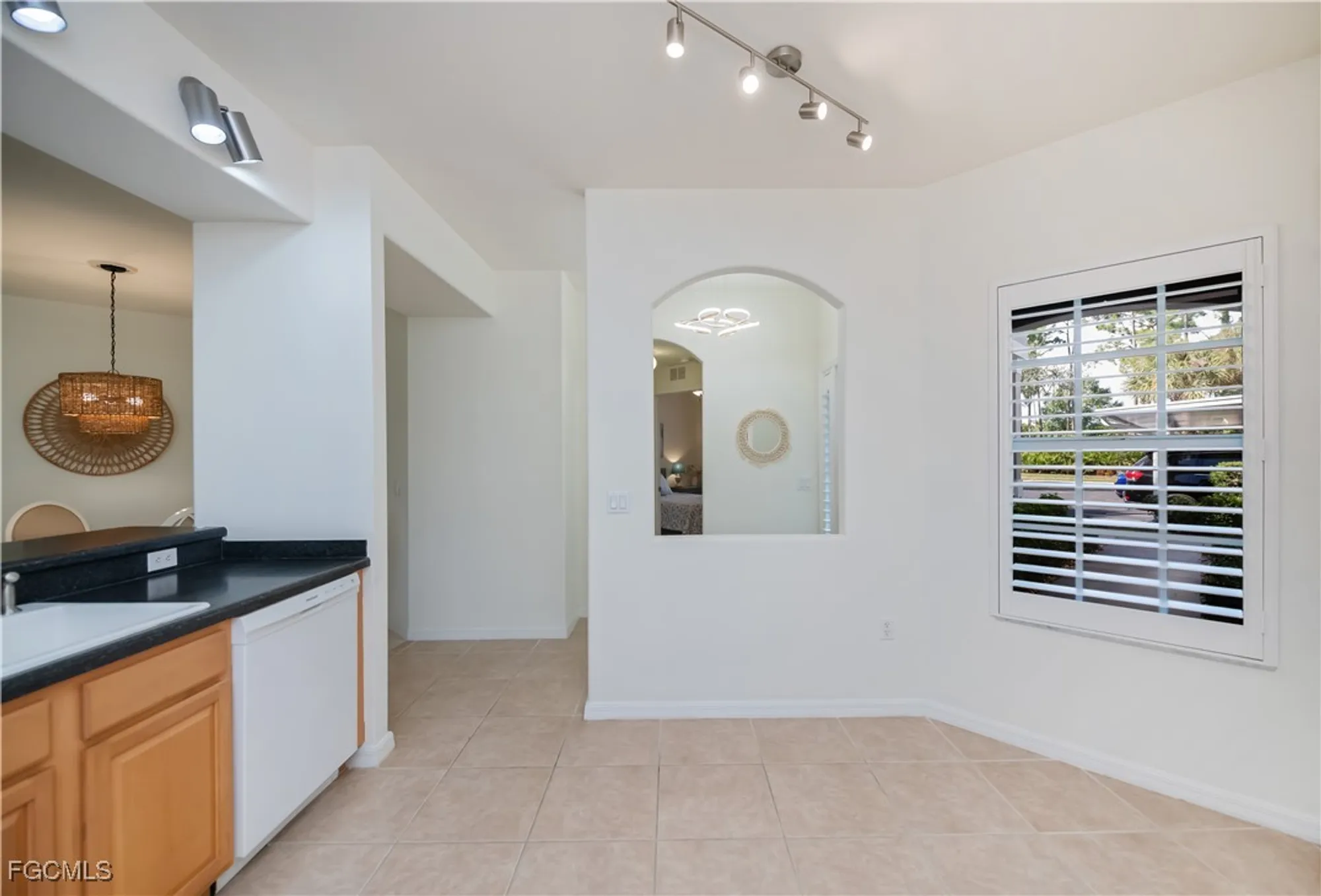 Property Slideshow image 9 of 46 | 10109 colonial country club blvd 2404, Fort Myers, FL, 33913