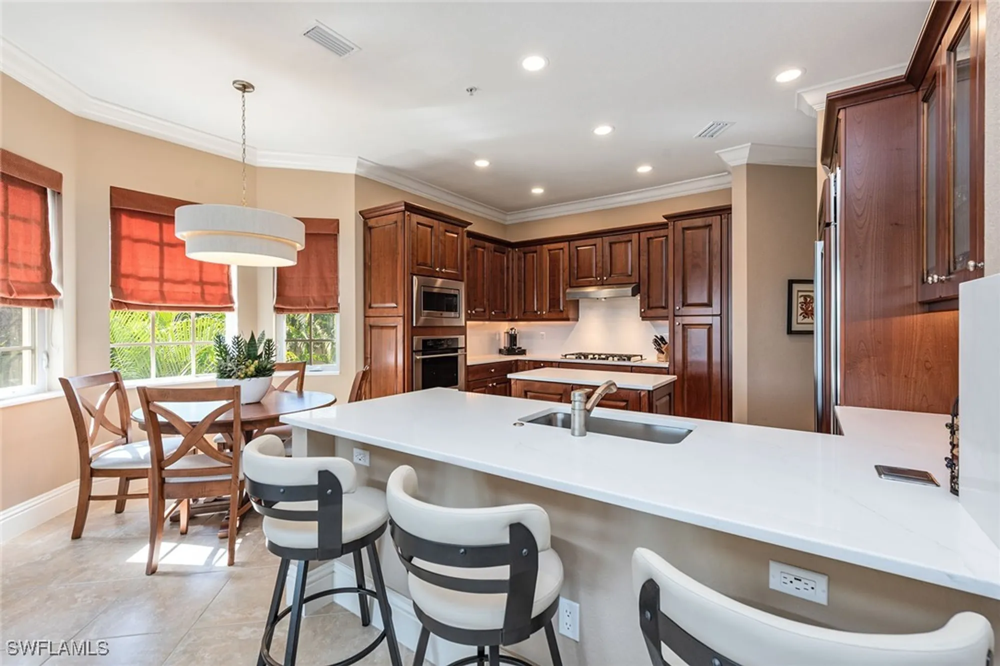 Property Slideshow image 10 of 50 | 9284 menaggio ct 202, Naples, FL, 34114