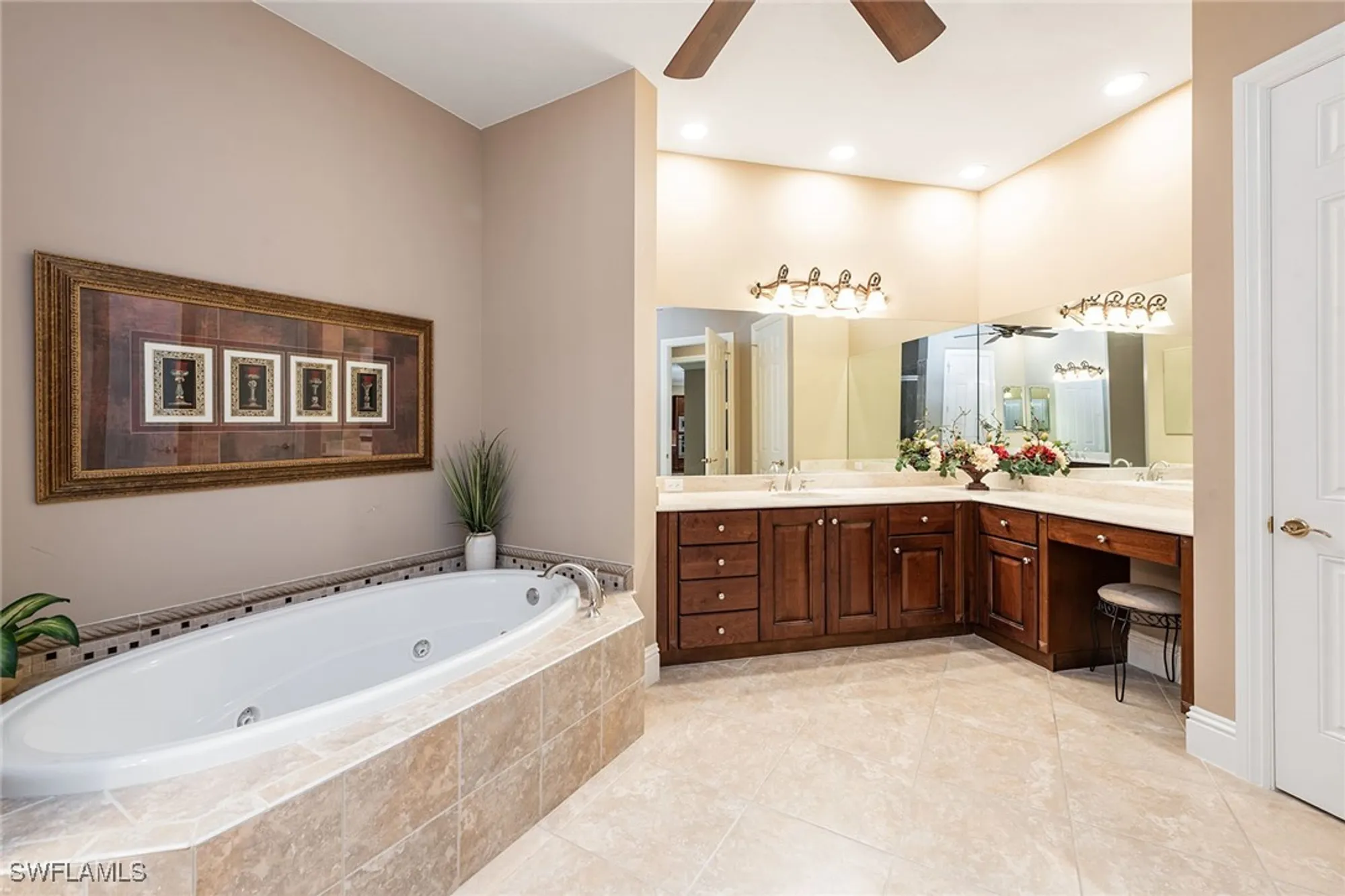 Property Slideshow image 20 of 50 | 9284 menaggio ct 202, Naples, FL, 34114