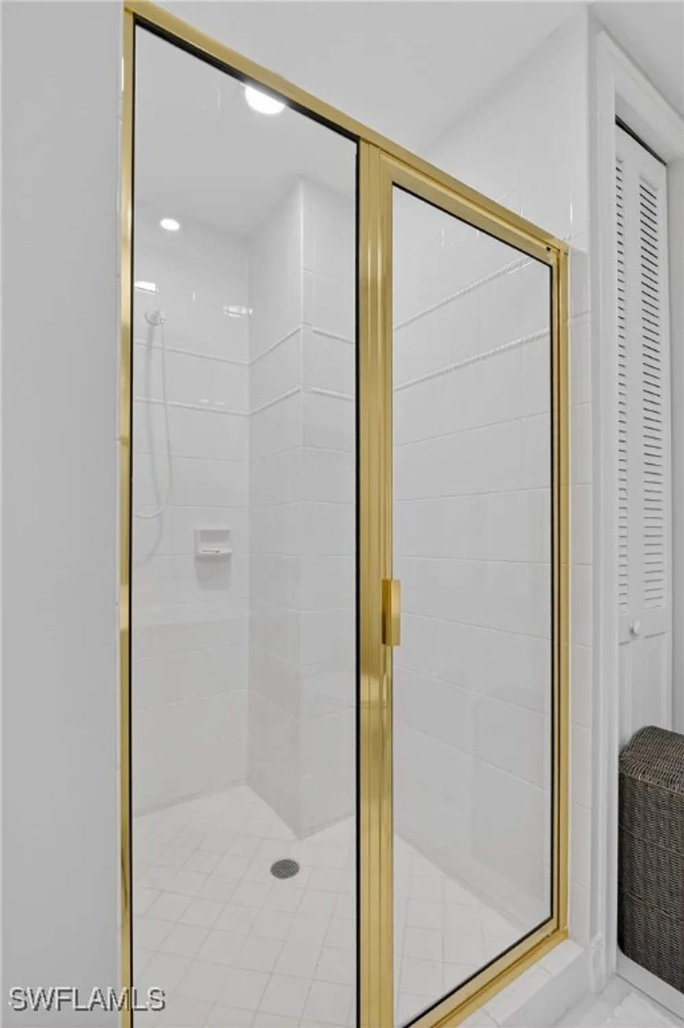 Property Slideshow image 34 of 50 | 4811 island pond ct unit 604, Bonita Springs, FL, 34134