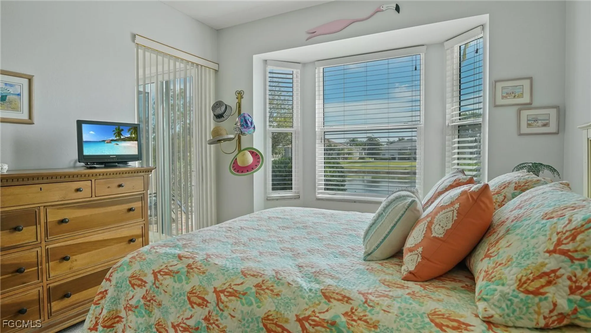 Property Slideshow image 11 of 27 | 14162 hilton head dr, Fort Myers, FL, 33919