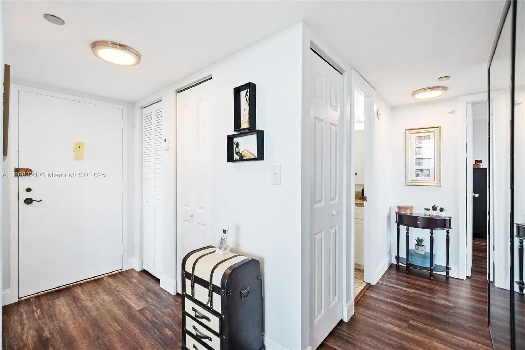 Property Slideshow image 10 of 43 | 1000 saint charles pl apt 604, Pembroke Pines, FL, 33026