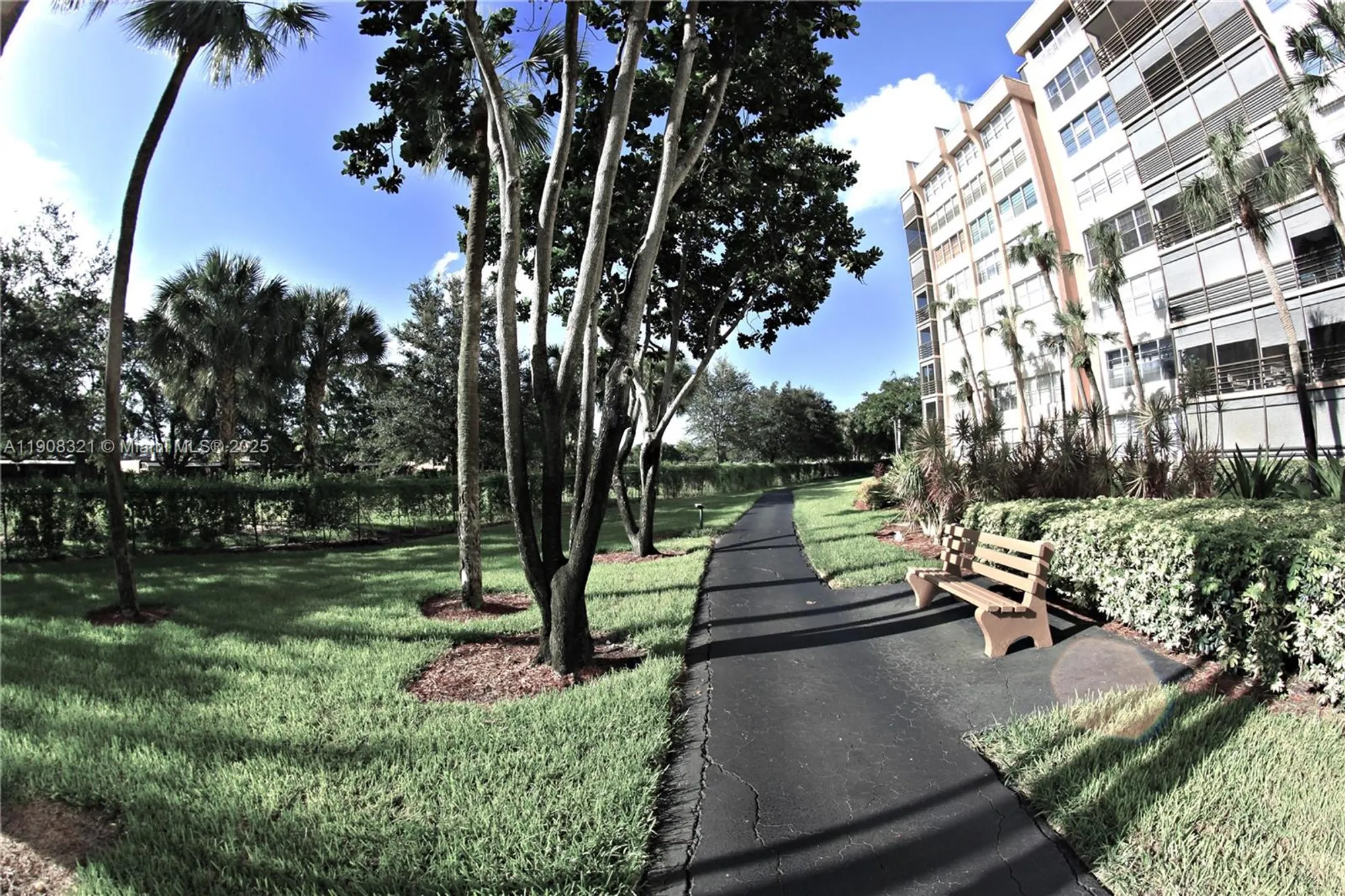 Property Slideshow image 38 of 43 | 1000 saint charles pl apt 604, Pembroke Pines, FL, 33026