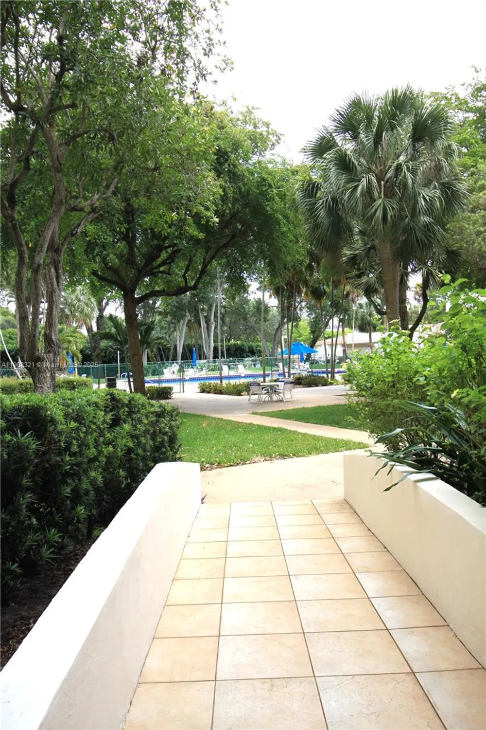 Property Slideshow image 30 of 43 | 1000 saint charles pl apt 604, Pembroke Pines, FL, 33026
