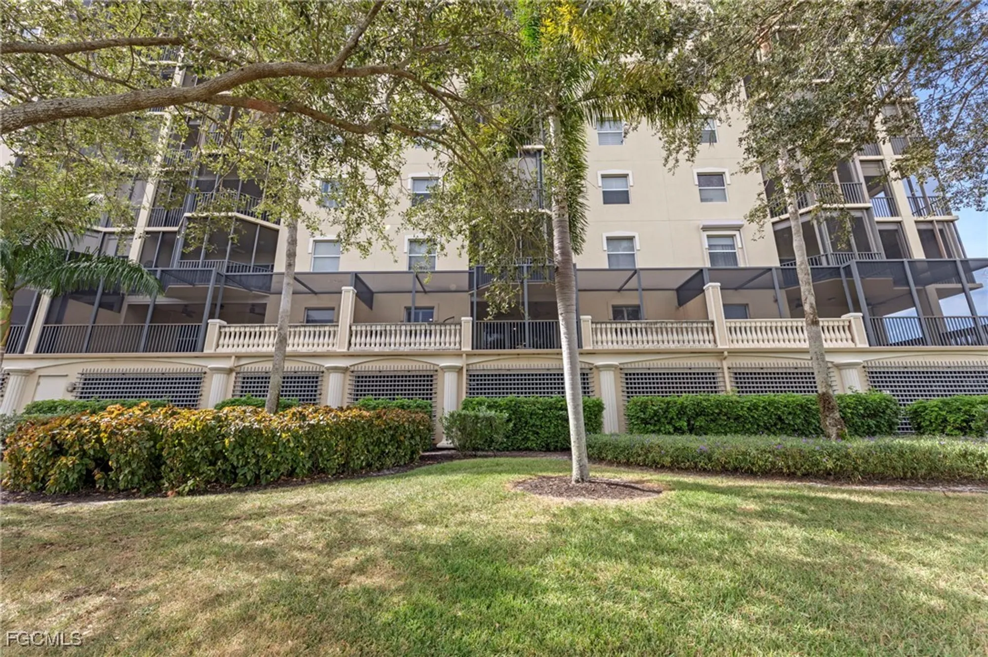 Property Slideshow image 27 of 42 | 580 el camino real unit 3202, Naples, FL, 34119