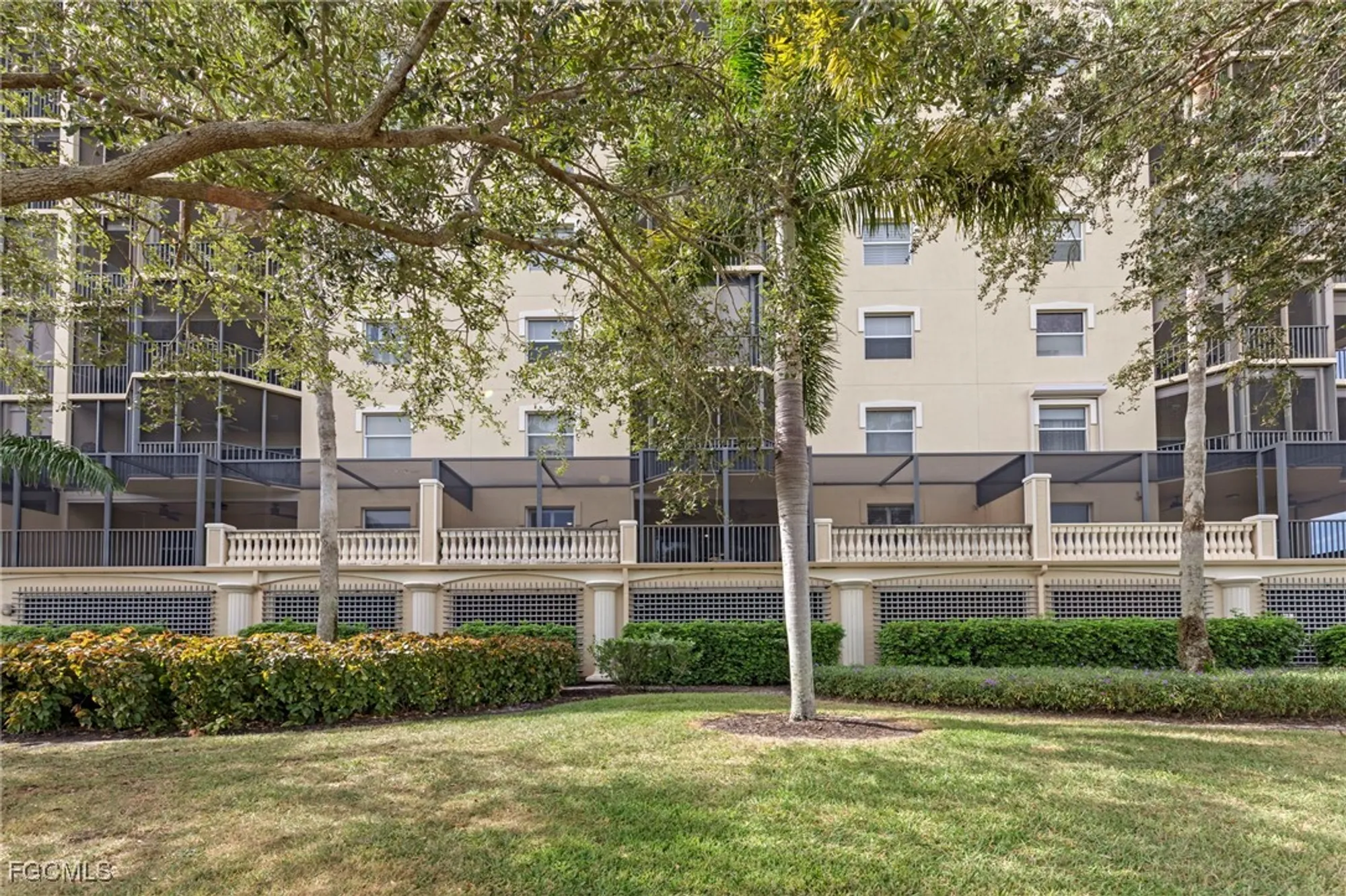 Property Slideshow image 28 of 42 | 580 el camino real unit 3202, Naples, FL, 34119