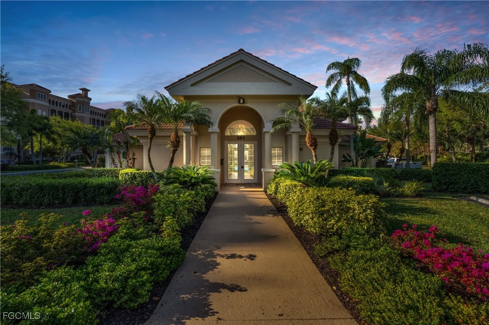 Property Slideshow image 34 of 42 | 580 el camino real unit 3202, Naples, FL, 34119