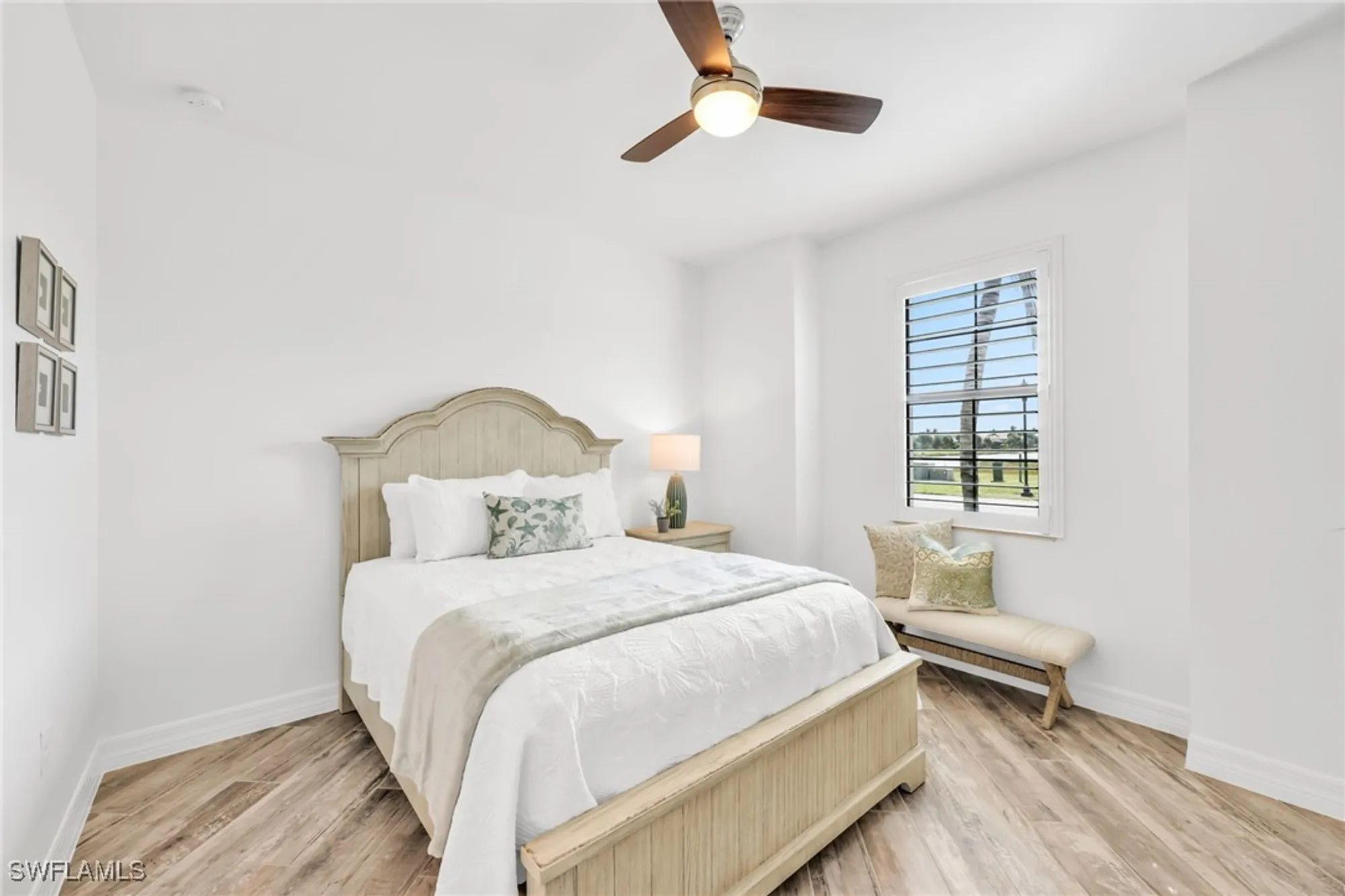 Property Slideshow image 28 of 47 | 2834 aviamar cir, Naples, FL, 34114