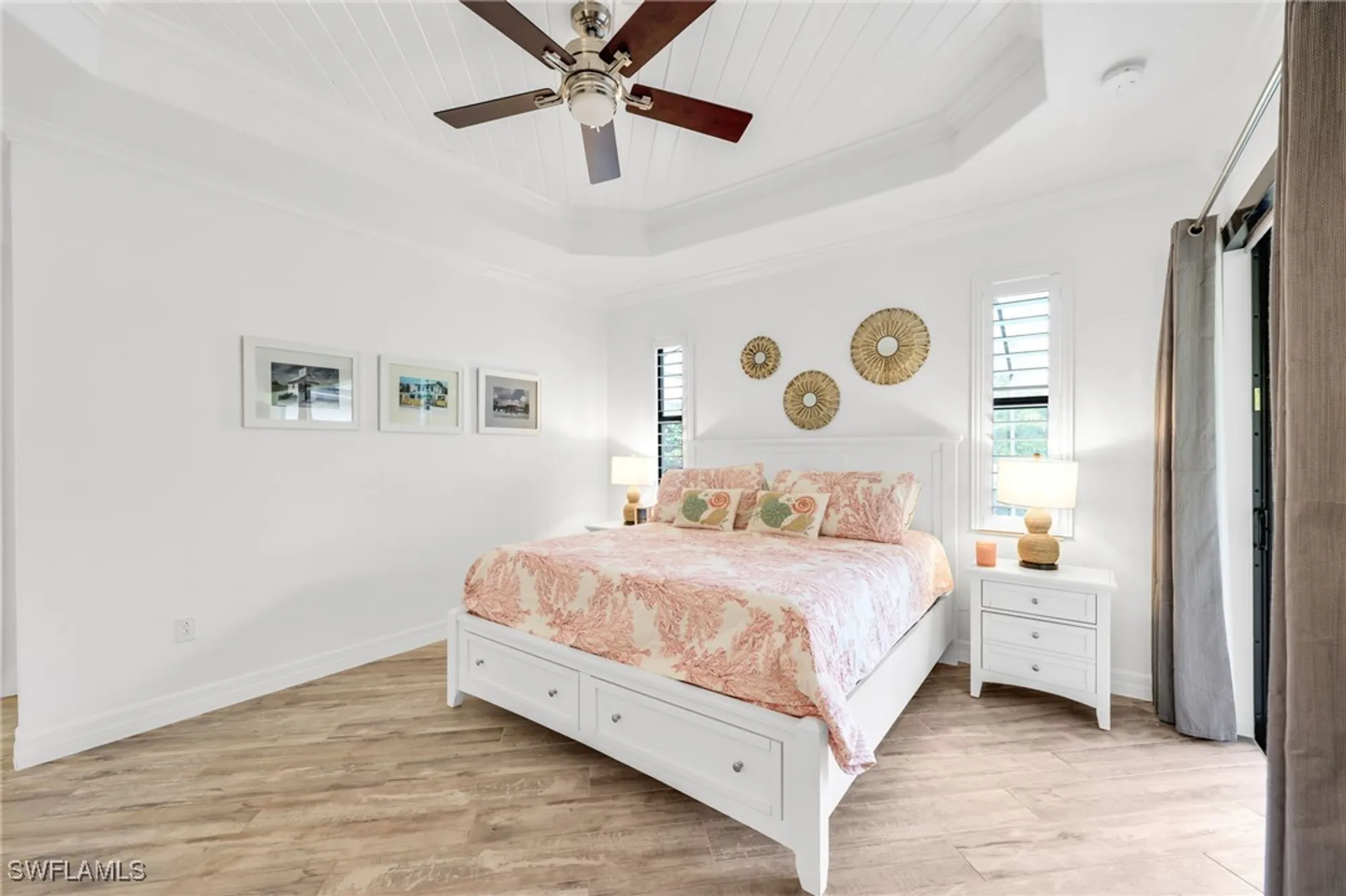 Property Slideshow image 20 of 47 | 2834 aviamar cir, Naples, FL, 34114