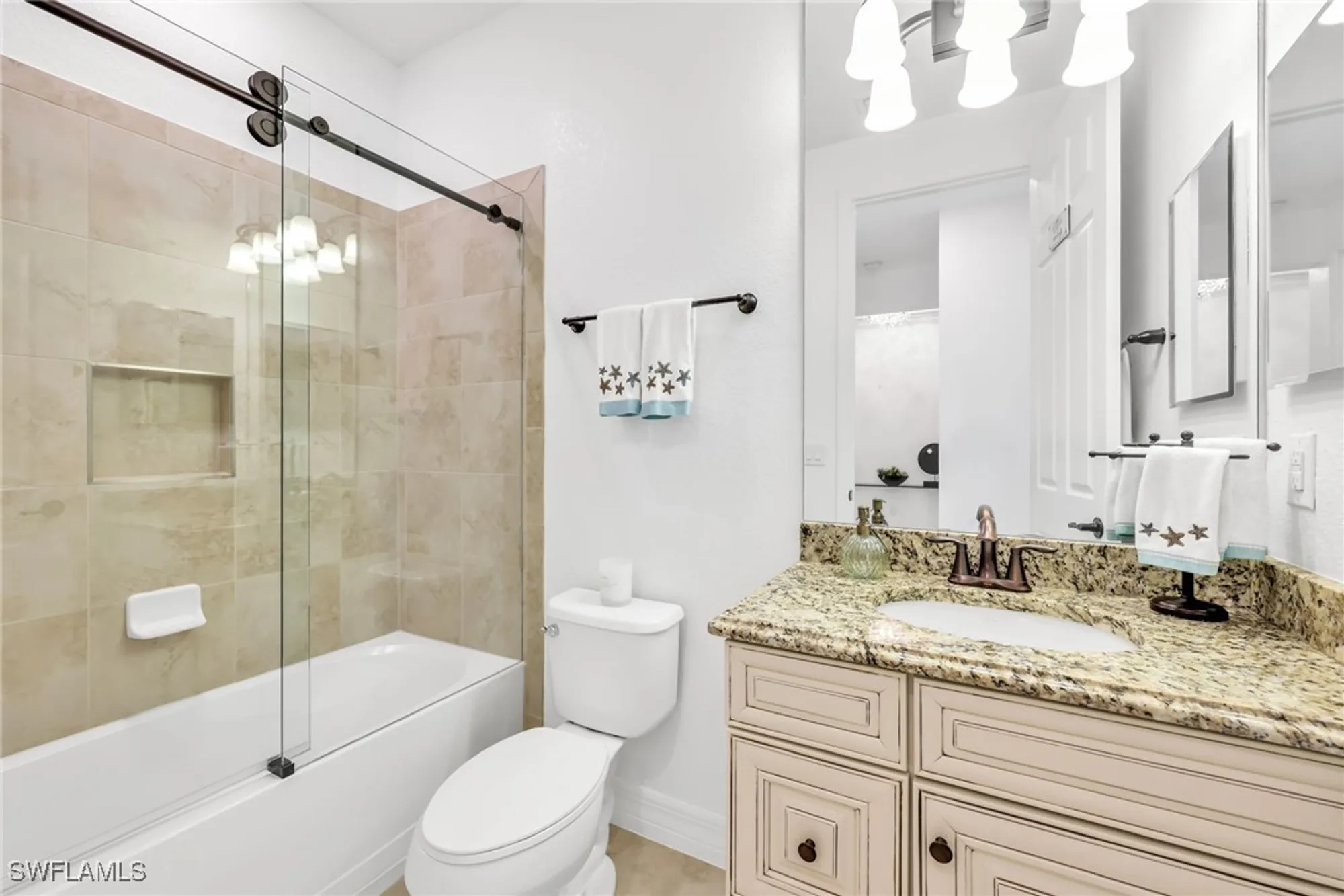 Property Slideshow image 30 of 47 | 2834 aviamar cir, Naples, FL, 34114
