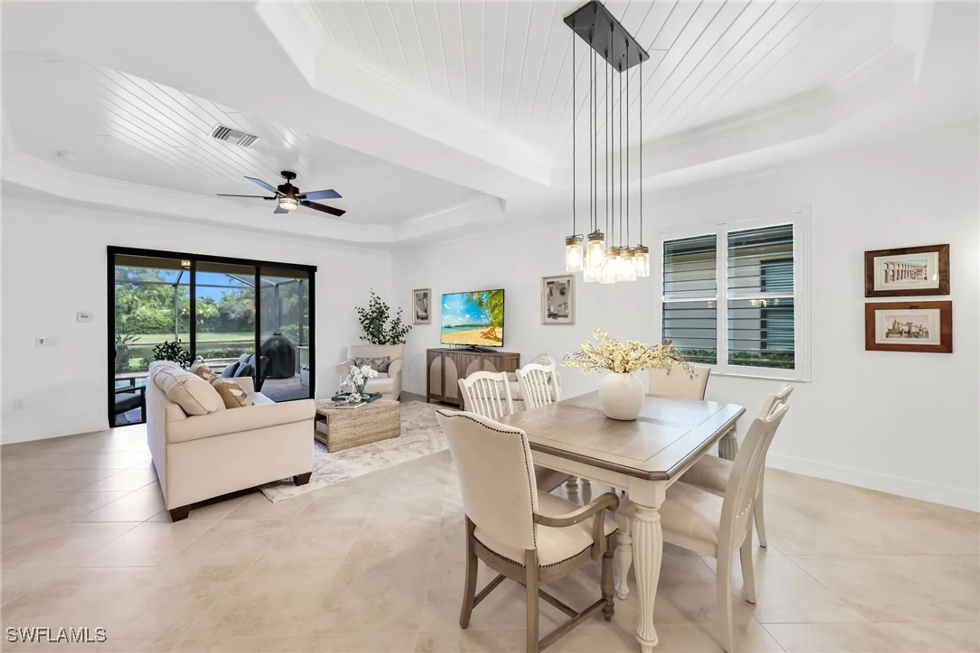 Property Slideshow image 8 of 47 | 2834 aviamar cir, Naples, FL, 34114