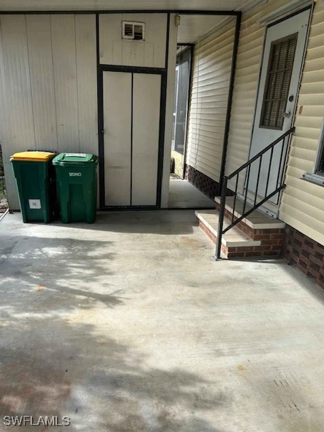 Property Slideshow image 21 of 21 | 105 belle isle cir, Naples, FL, 34112