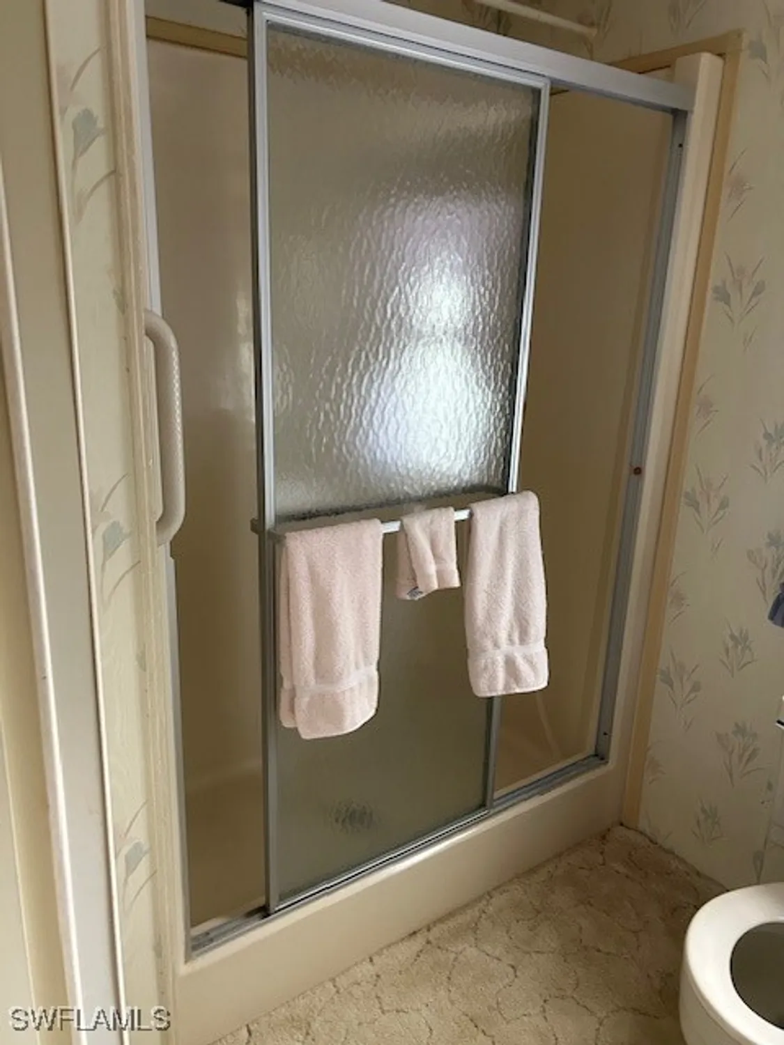 Property Slideshow image 8 of 21 | 105 belle isle cir, Naples, FL, 34112