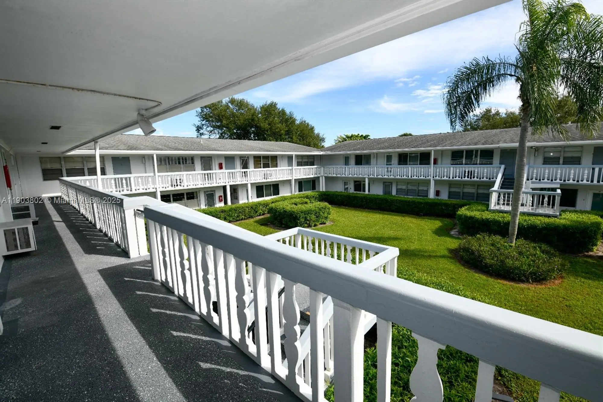 Property Slideshow image 22 of 29 | 197 newport l # 197, Deerfield Beach, FL, 33442