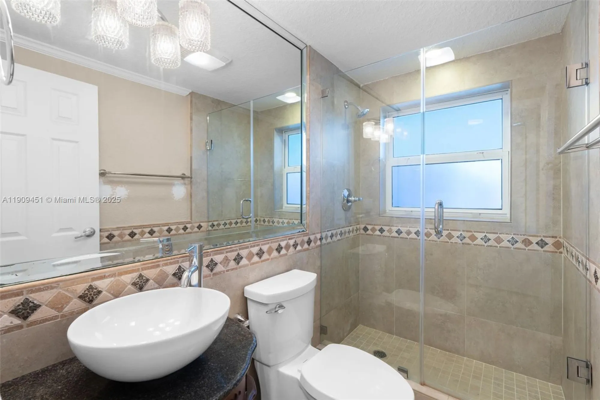 Property Slideshow image 18 of 27 | 1040 country club dr apt 408, Margate, FL, 33063
