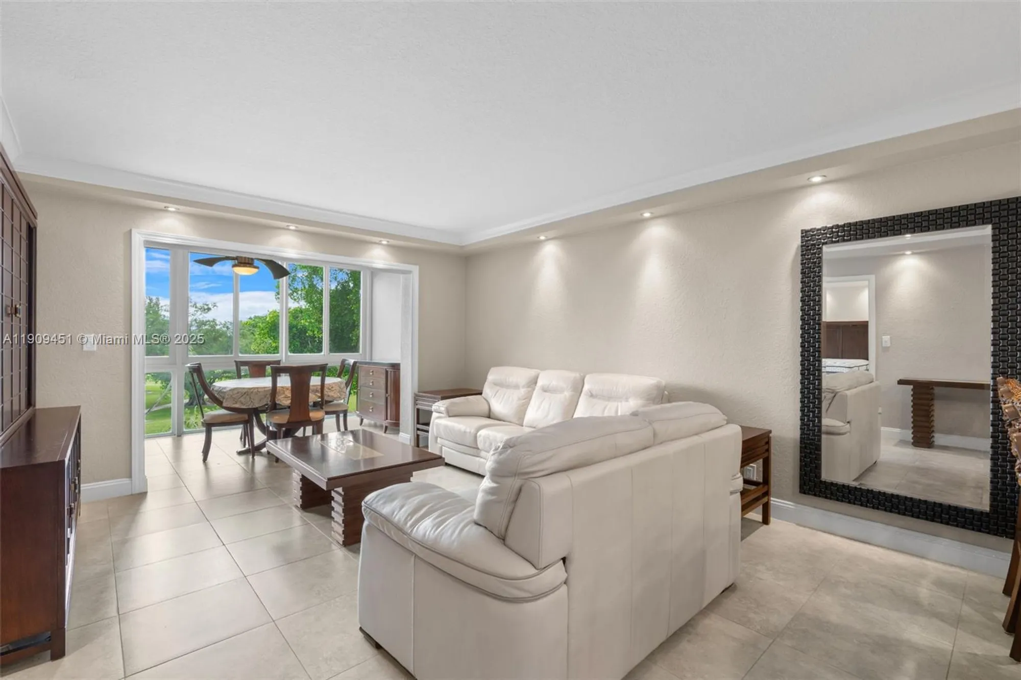 Property Slideshow image 8 of 27 | 1040 country club dr apt 408, Margate, FL, 33063