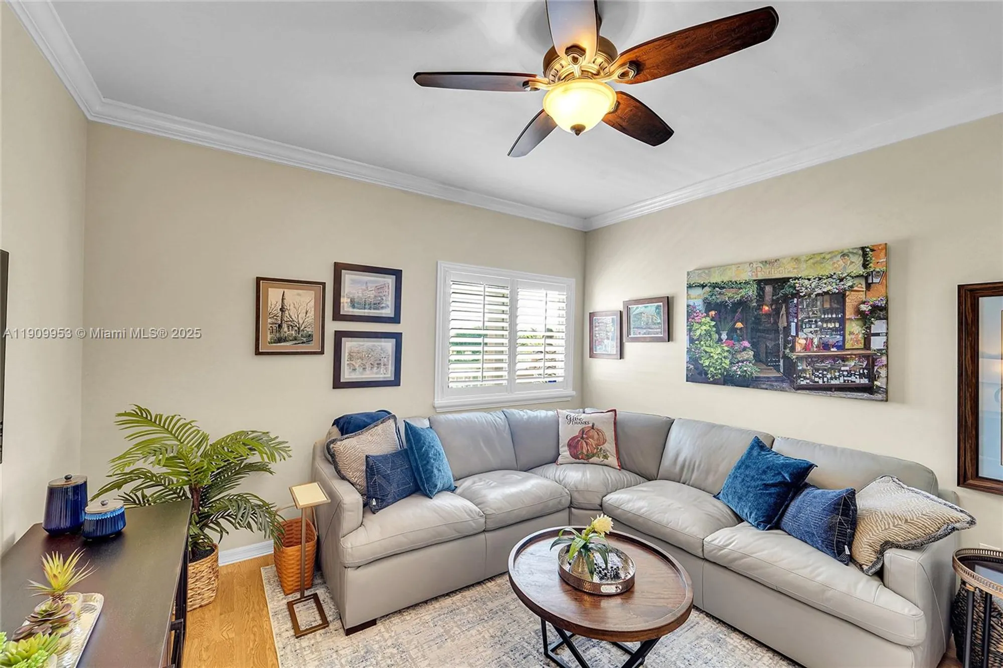 Property Slideshow image 12 of 39 | 7647 southampton ter 403, Tamarac, FL, 33321