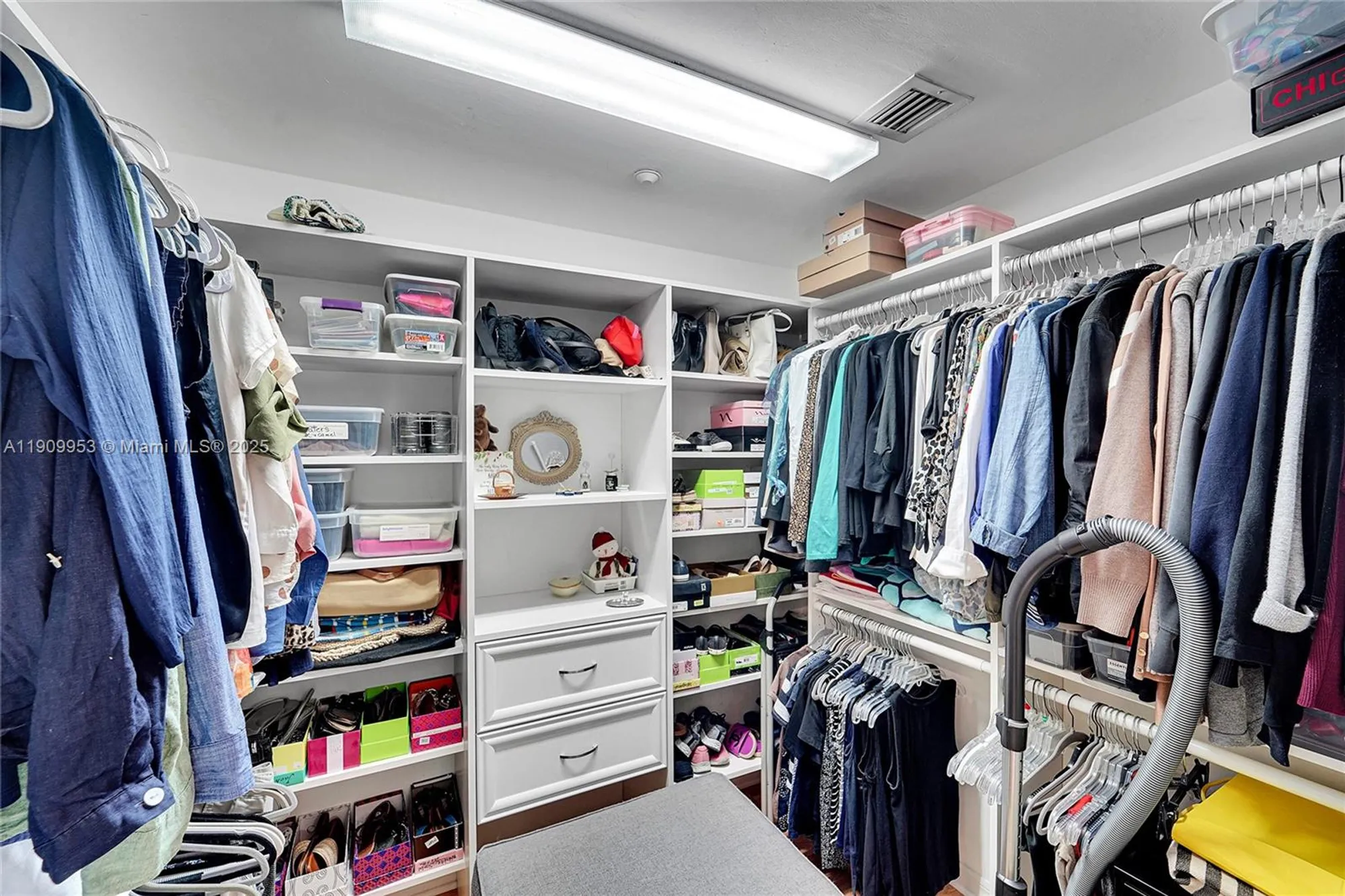 Property Slideshow image 23 of 39 | 7647 southampton ter 403, Tamarac, FL, 33321