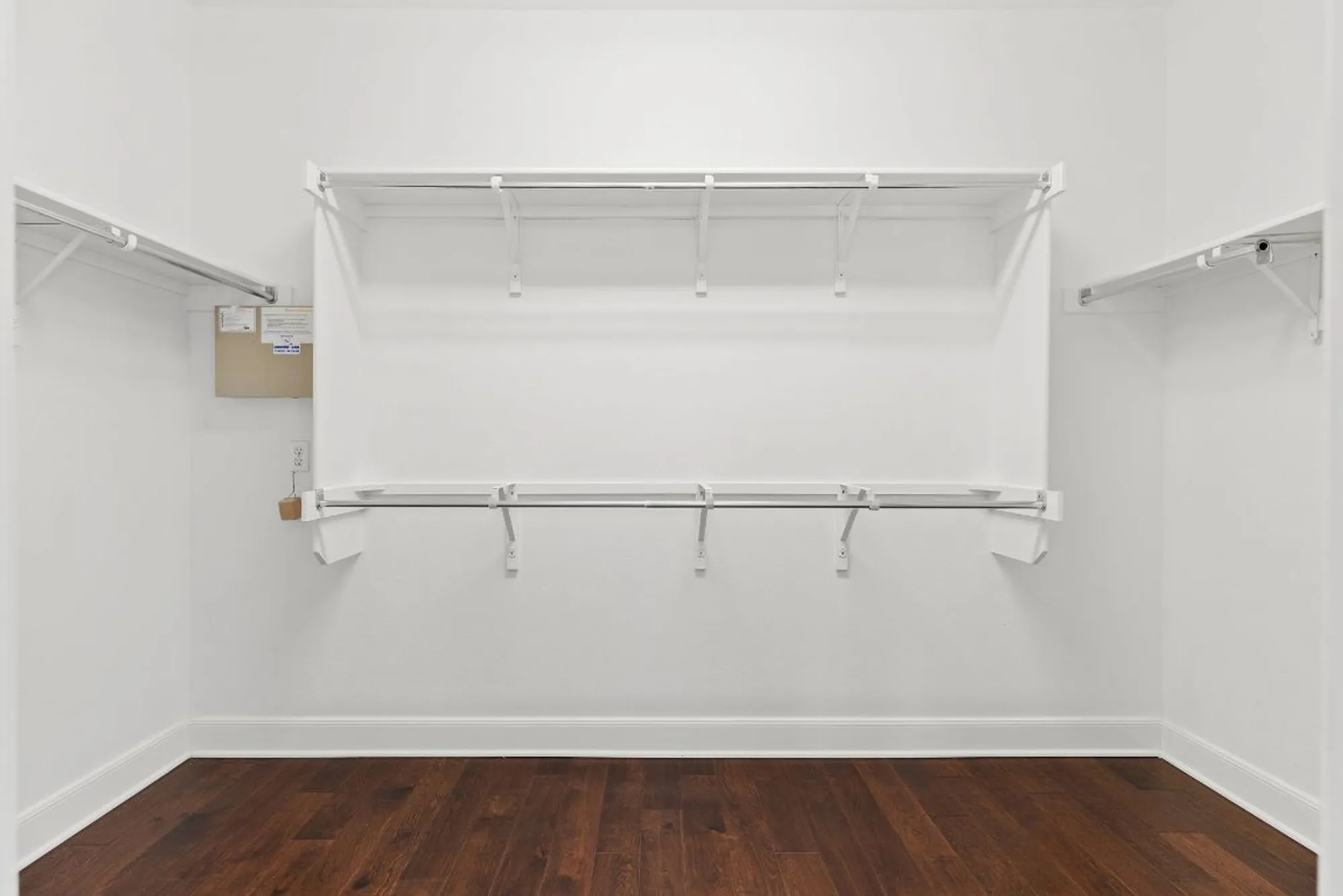 Property Slideshow image 28 of 34 | 207 cider orchard cv, Georgetown, TX, 78633