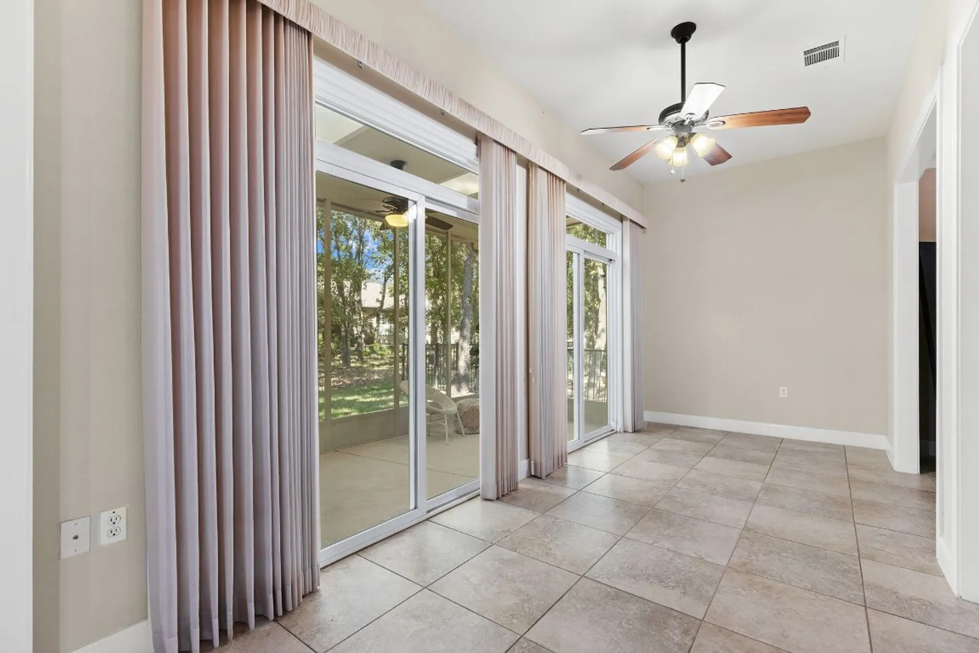 Property Slideshow image 23 of 34 | 207 cider orchard cv, Georgetown, TX, 78633