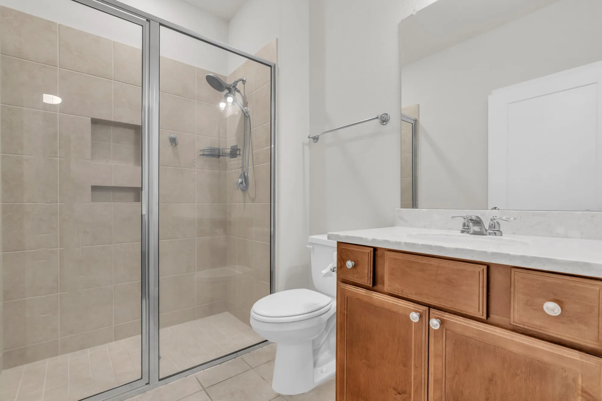 Property Slideshow image 17 of 50 | 214 n wild petunia trl, Montgomery, TX, 77316