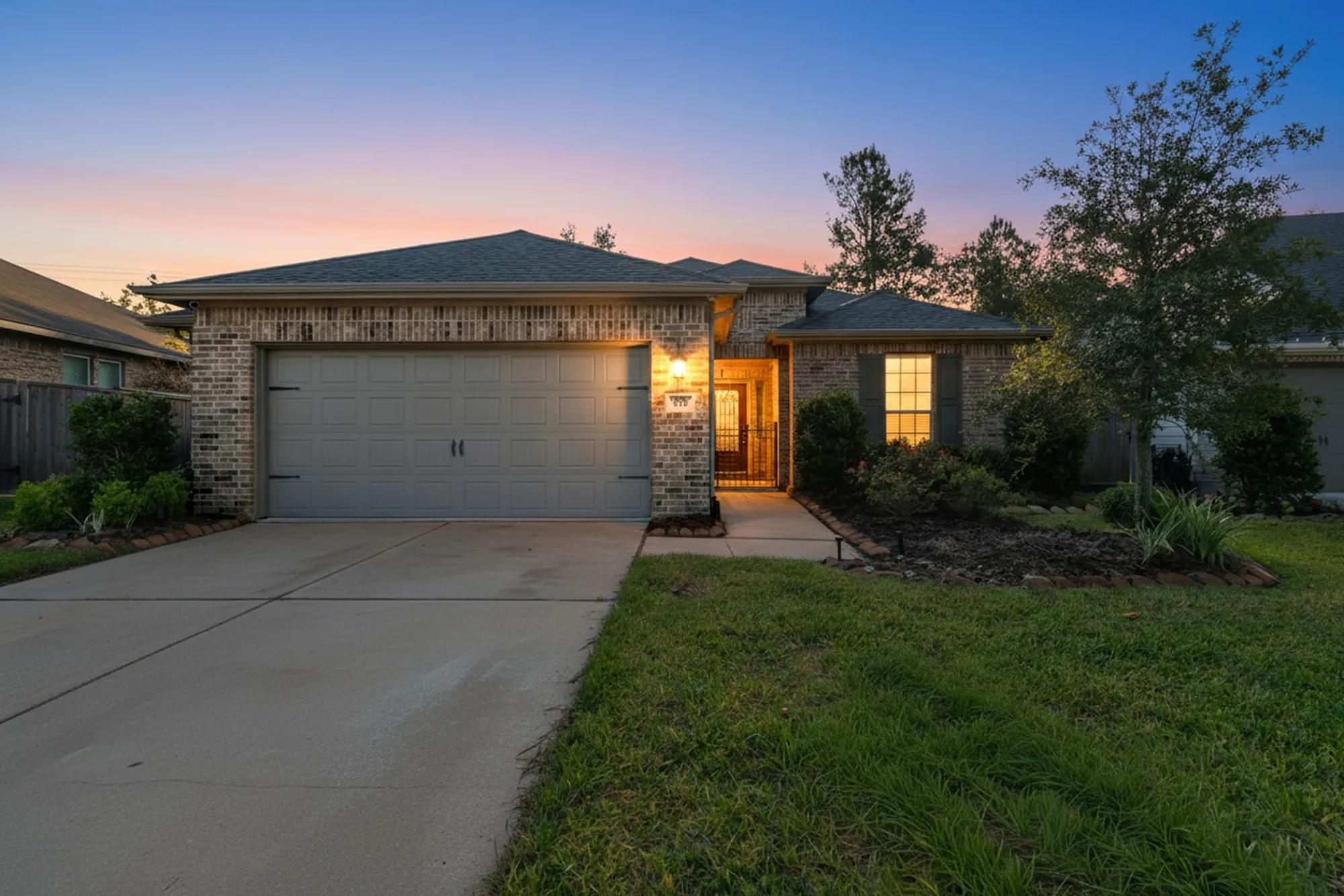 Property Slideshow image 1 of 50 | 214 n wild petunia trl, Montgomery, TX, 77316