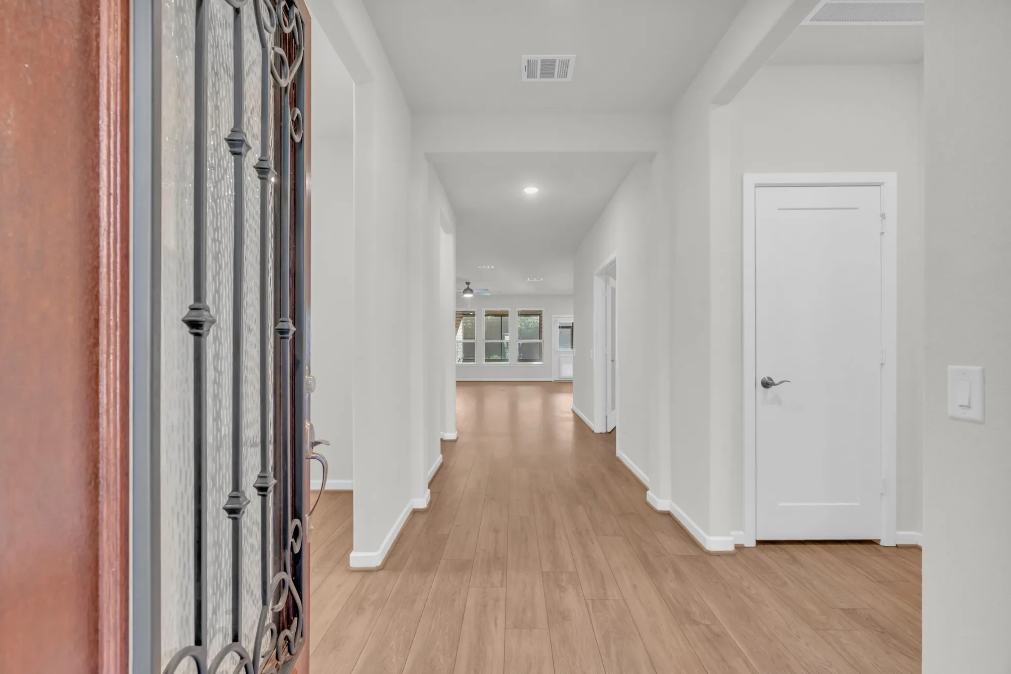 Property Slideshow image 3 of 50 | 214 n wild petunia trl, Montgomery, TX, 77316