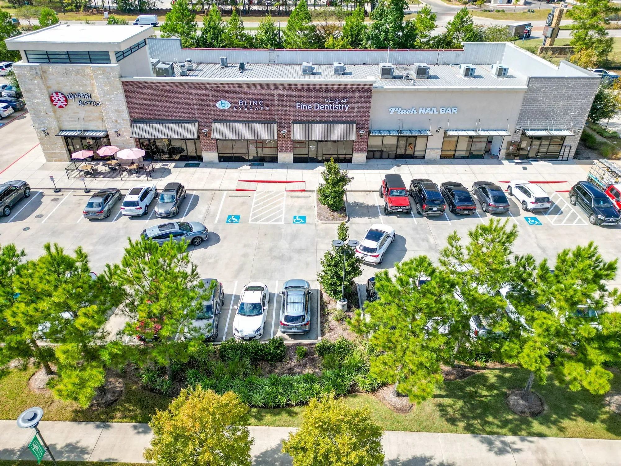 Property Slideshow image 46 of 50 | 214 n wild petunia trl, Montgomery, TX, 77316