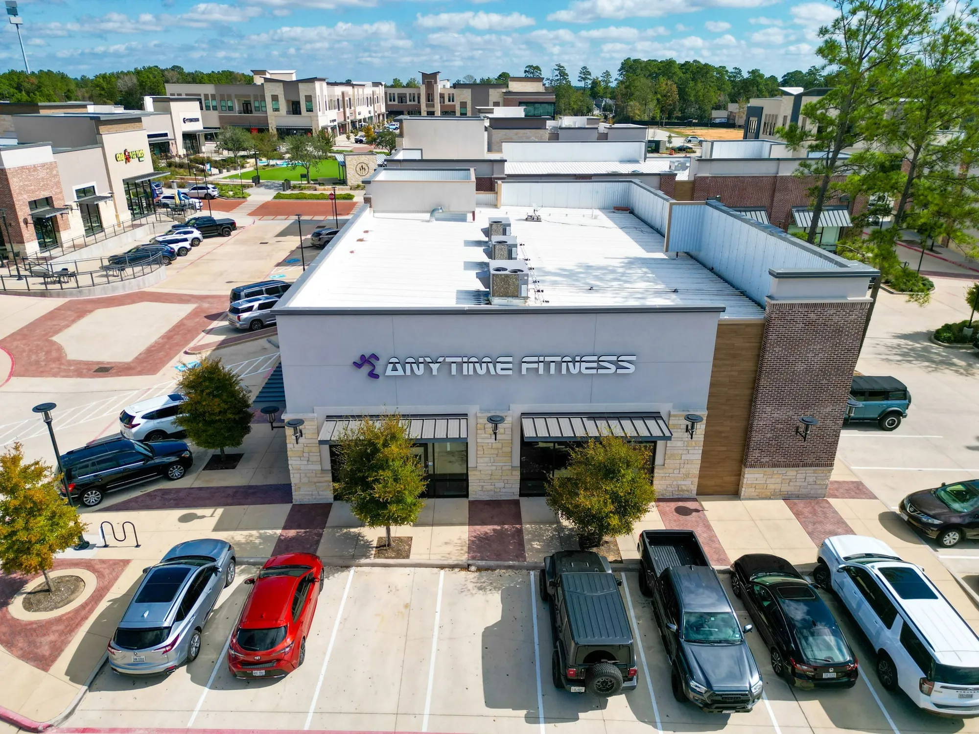 Property Slideshow image 47 of 50 | 214 n wild petunia trl, Montgomery, TX, 77316