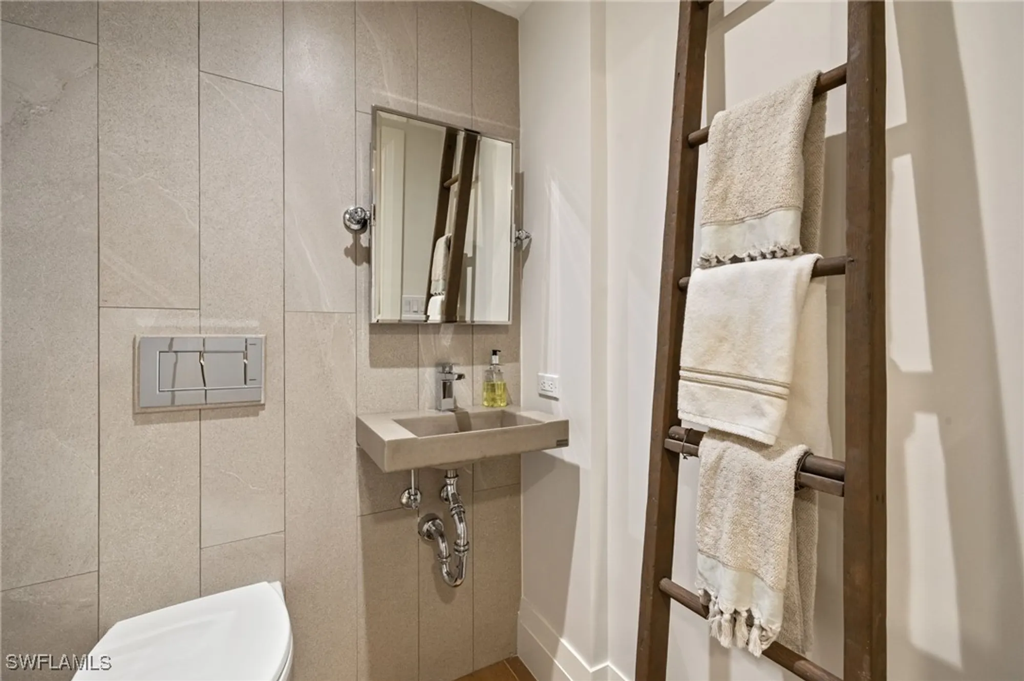 Property Slideshow image 26 of 48 | 2901 gulf shore blvd n # 803s, Naples, FL, 34103