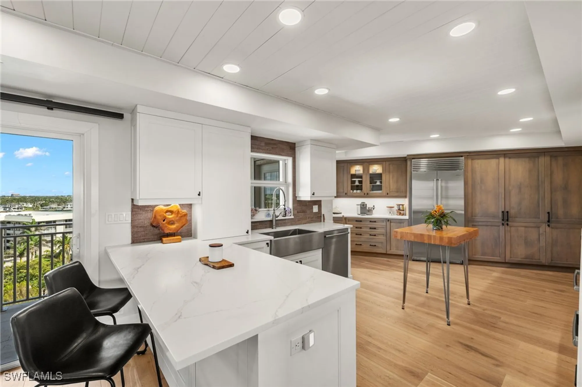 Property Slideshow image 4 of 48 | 2901 gulf shore blvd n # 803s, Naples, FL, 34103