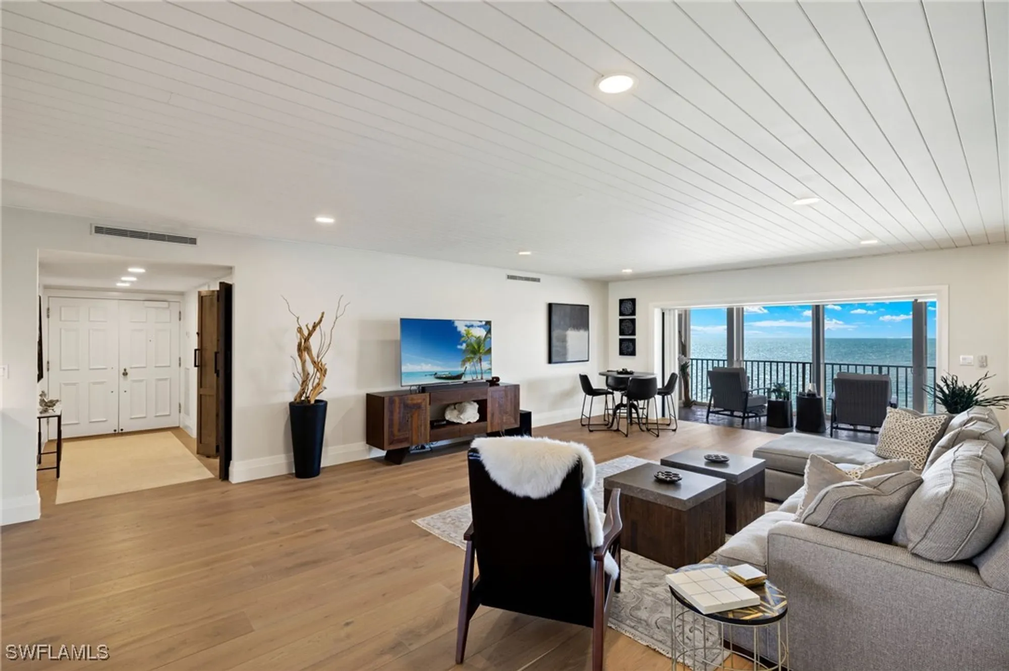 Property Slideshow image 5 of 48 | 2901 gulf shore blvd n # 803s, Naples, FL, 34103