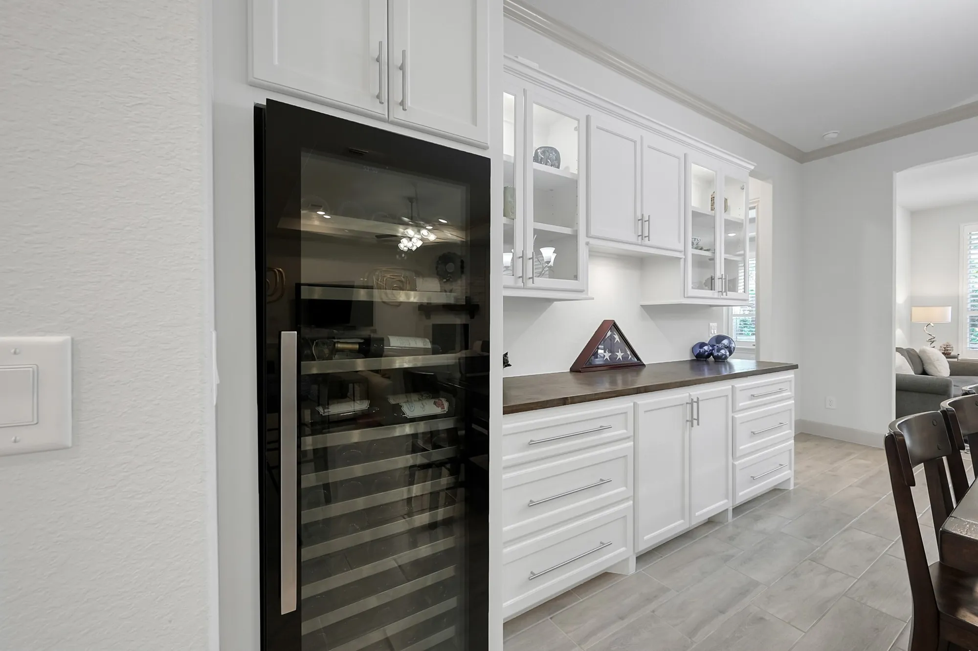 Property Slideshow image 17 of 49 | 233 appaloosa ct, The Woodlands, TX, 77382