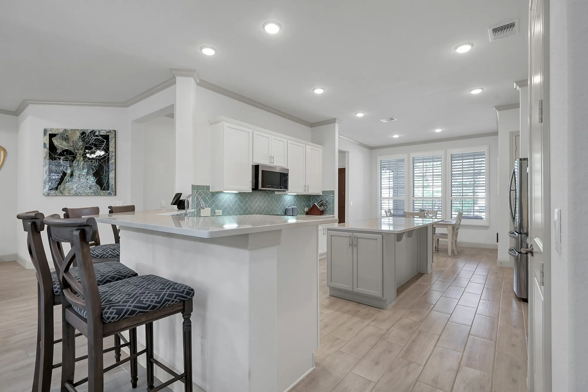 Property Slideshow image 11 of 49 | 233 appaloosa ct, The Woodlands, TX, 77382