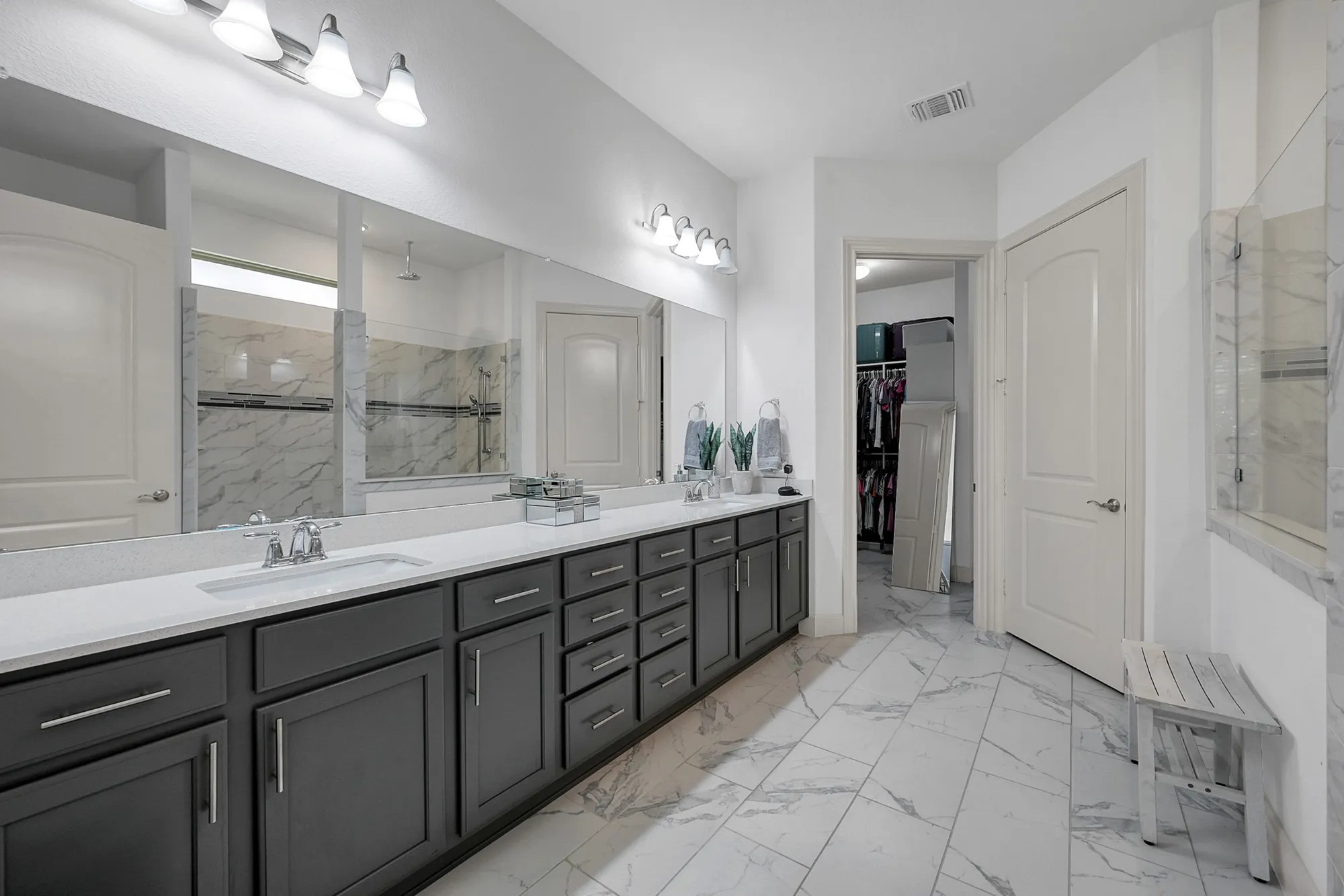 Property Slideshow image 24 of 49 | 233 appaloosa ct, The Woodlands, TX, 77382