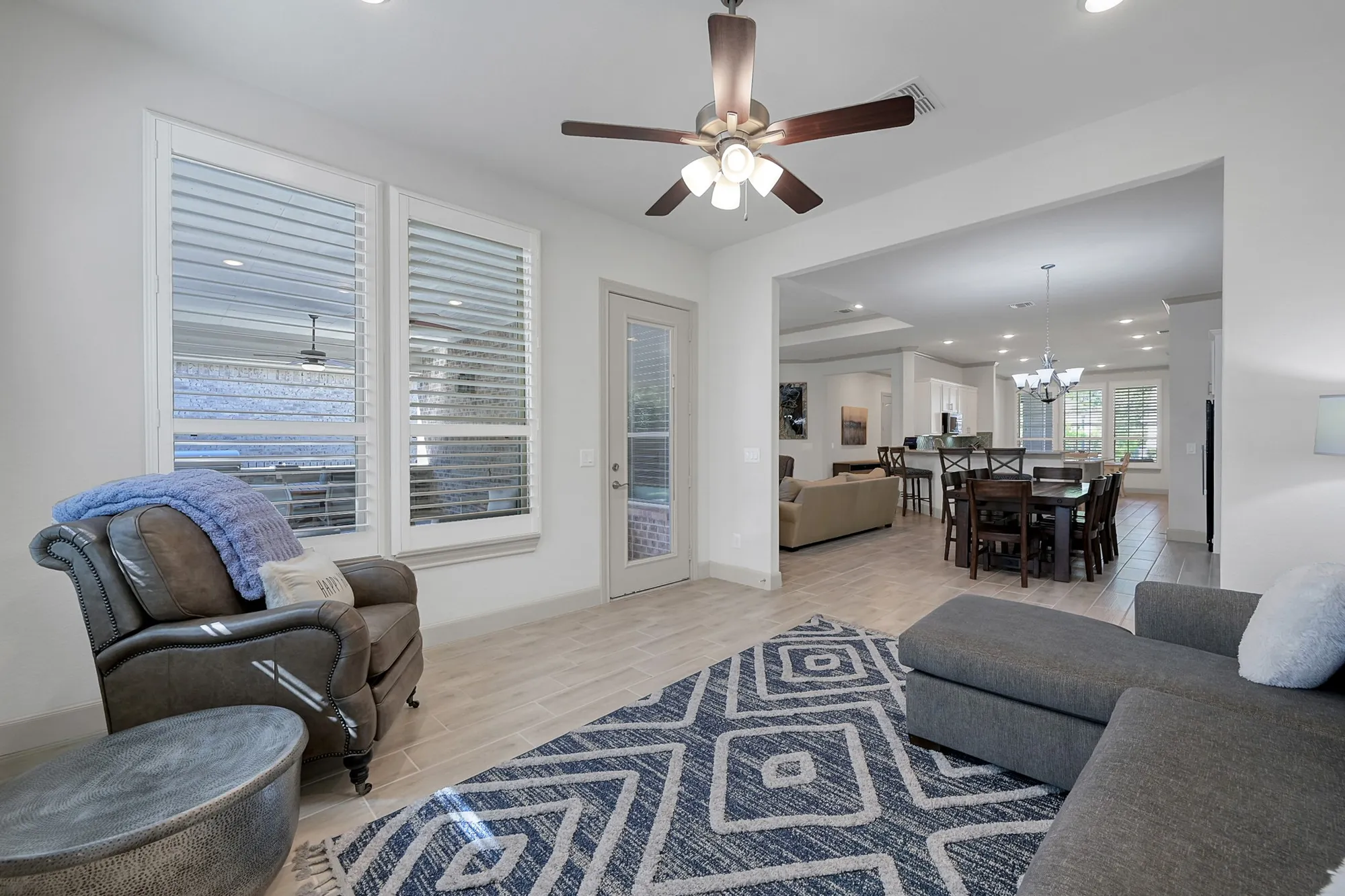 Property Slideshow image 22 of 49 | 233 appaloosa ct, The Woodlands, TX, 77382