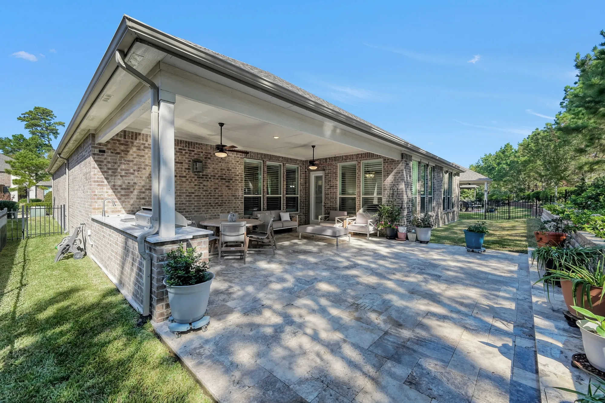 Property Slideshow image 37 of 49 | 233 appaloosa ct, The Woodlands, TX, 77382