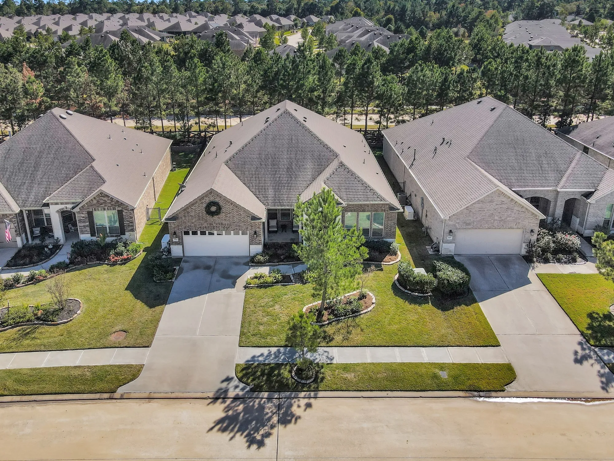 Property Slideshow image 39 of 49 | 233 appaloosa ct, The Woodlands, TX, 77382