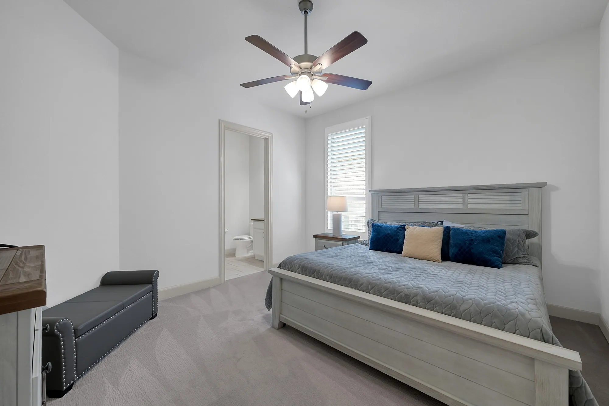 Property Slideshow image 30 of 49 | 233 appaloosa ct, The Woodlands, TX, 77382