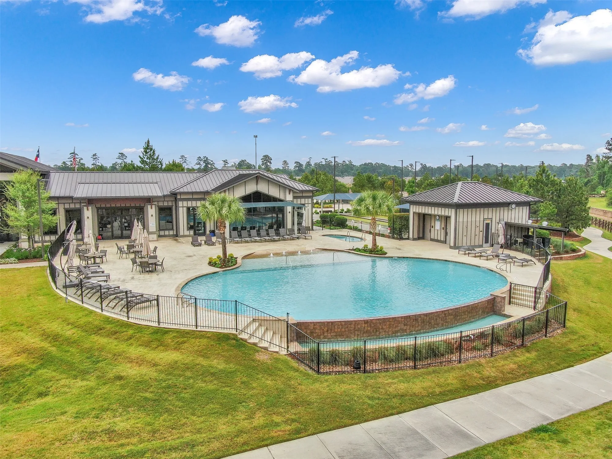 Property Slideshow image 44 of 49 | 233 appaloosa ct, The Woodlands, TX, 77382