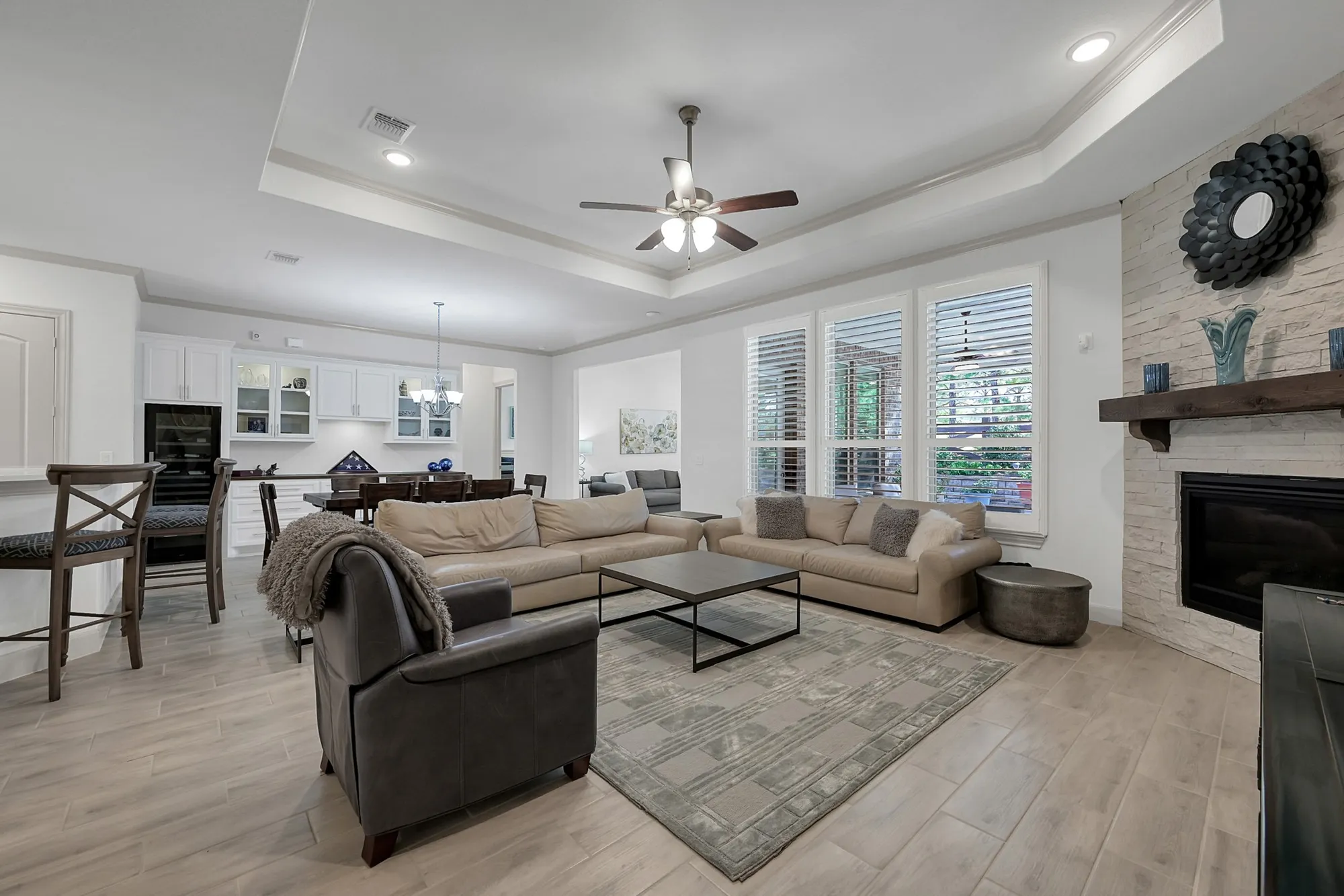 Property Slideshow image 7 of 49 | 233 appaloosa ct, The Woodlands, TX, 77382