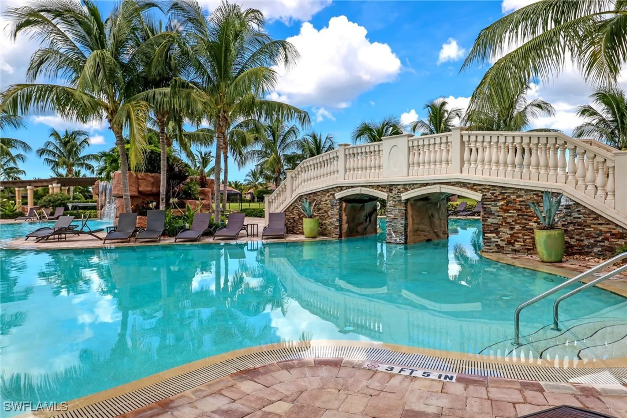 Property Slideshow image 23 of 25 | 9731 acqua ct 537, Naples, FL, 34113