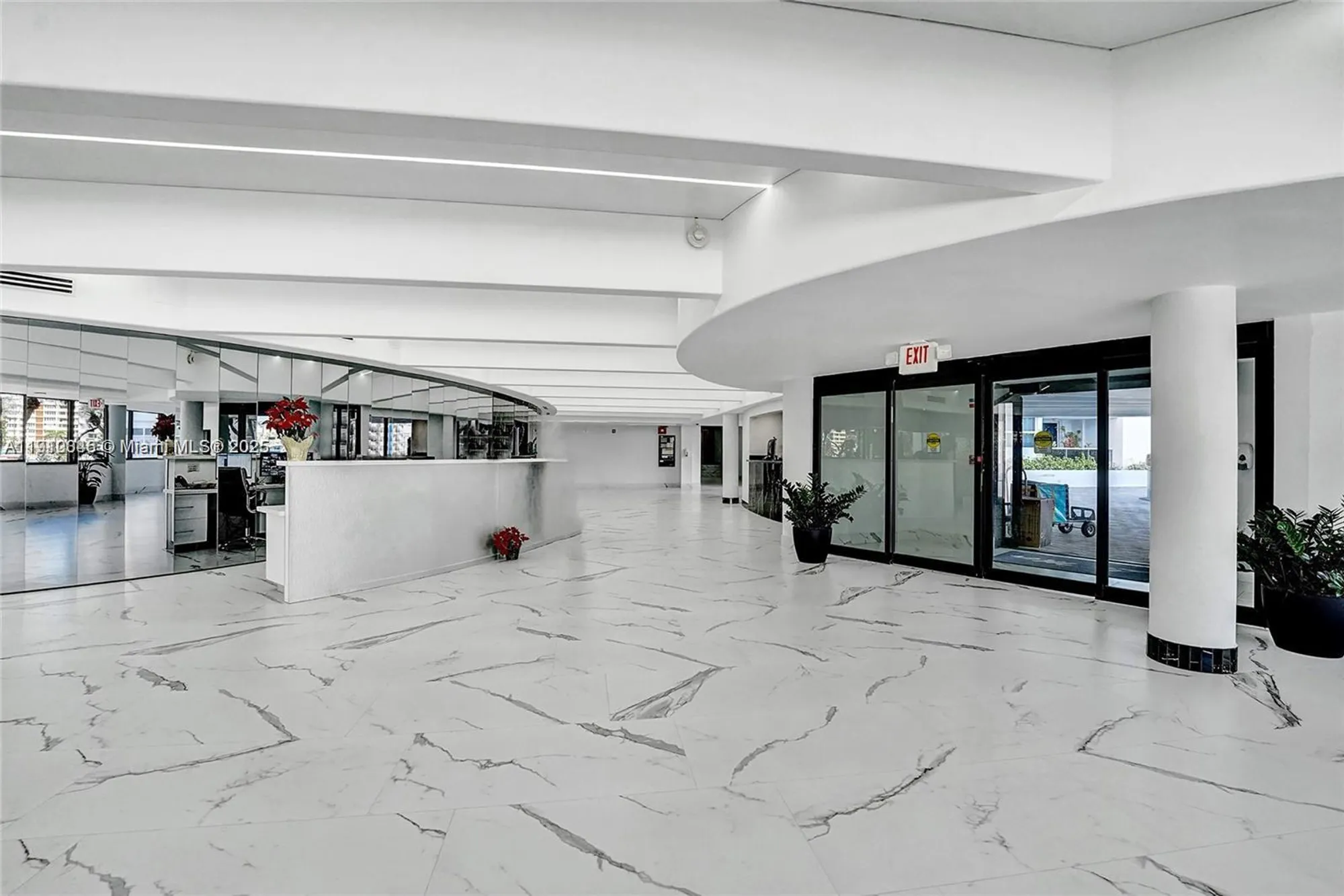 Property Slideshow image 13 of 16 | 1880 s ocean dr 203, Hallandale Beach, FL, 33009