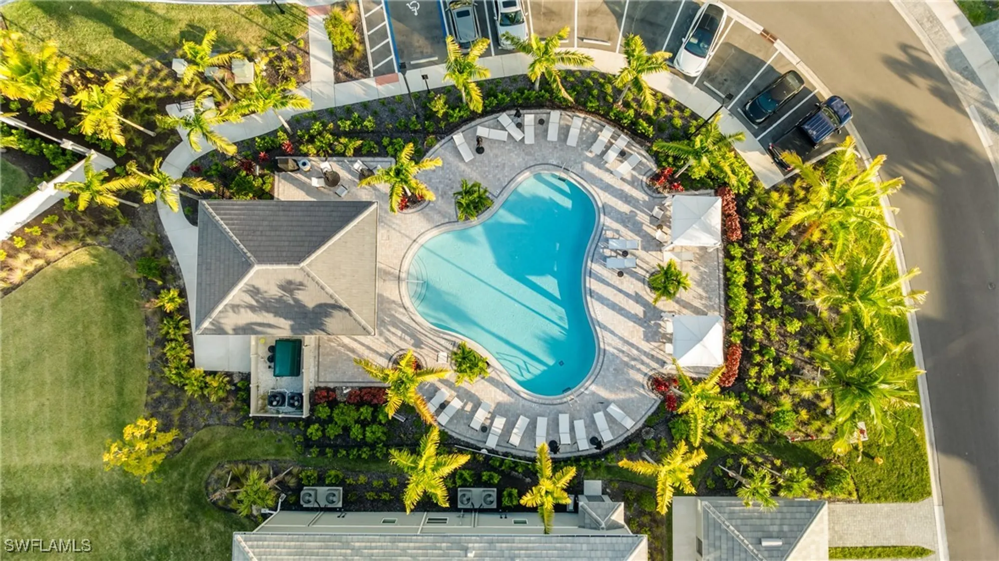 Property Slideshow image 29 of 42 | 11841 venetian lagoon dr unit 203, Fort Myers, FL, 33913