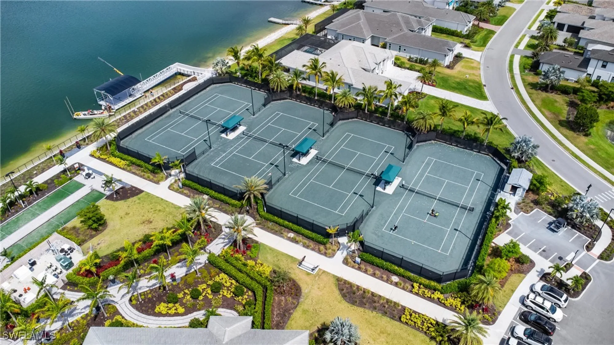 Property Slideshow image 32 of 42 | 11841 venetian lagoon dr unit 203, Fort Myers, FL, 33913