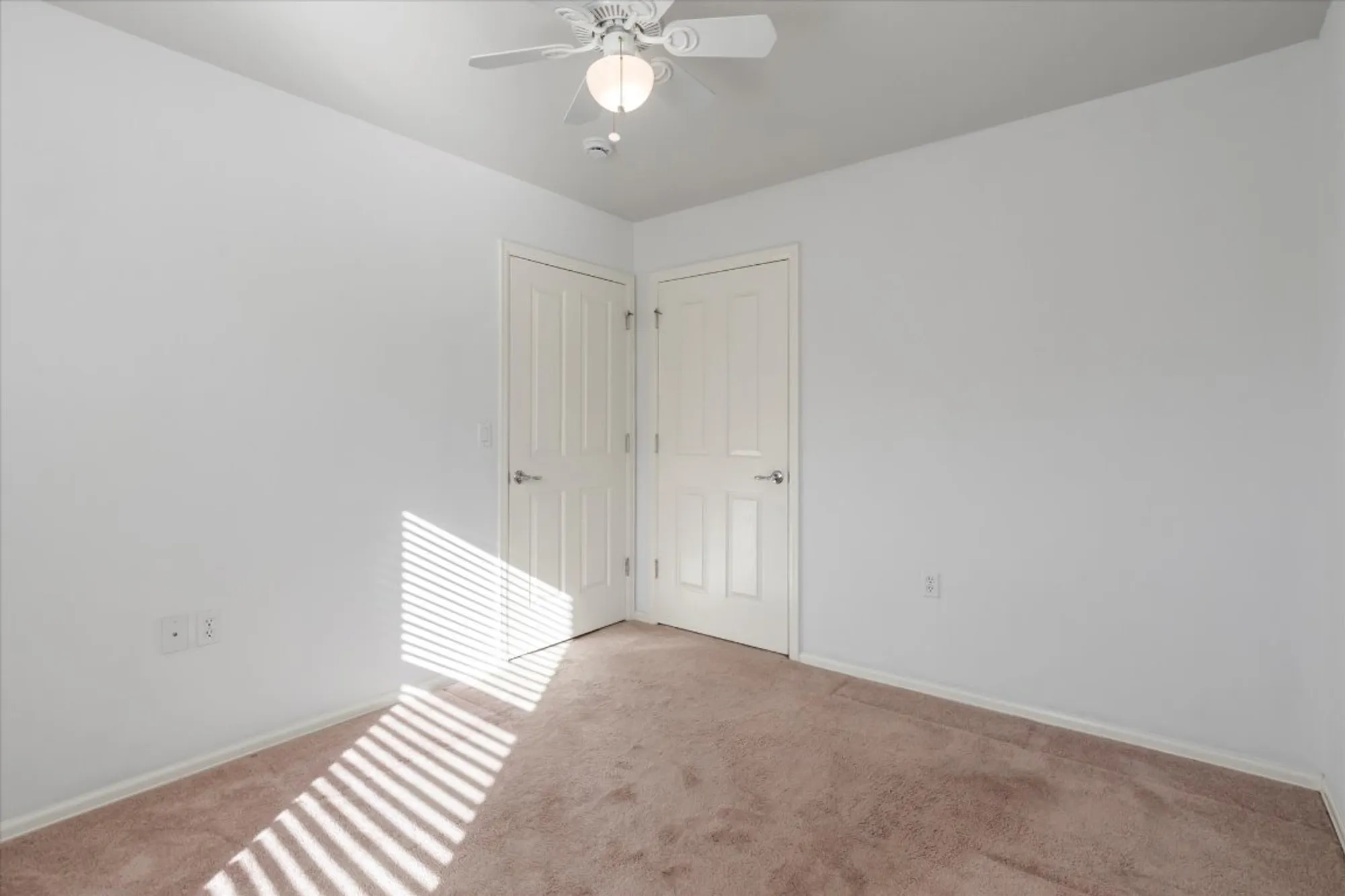 Property Slideshow image 19 of 40 | 325 barrington farm ct, Georgetown, TX, 78633