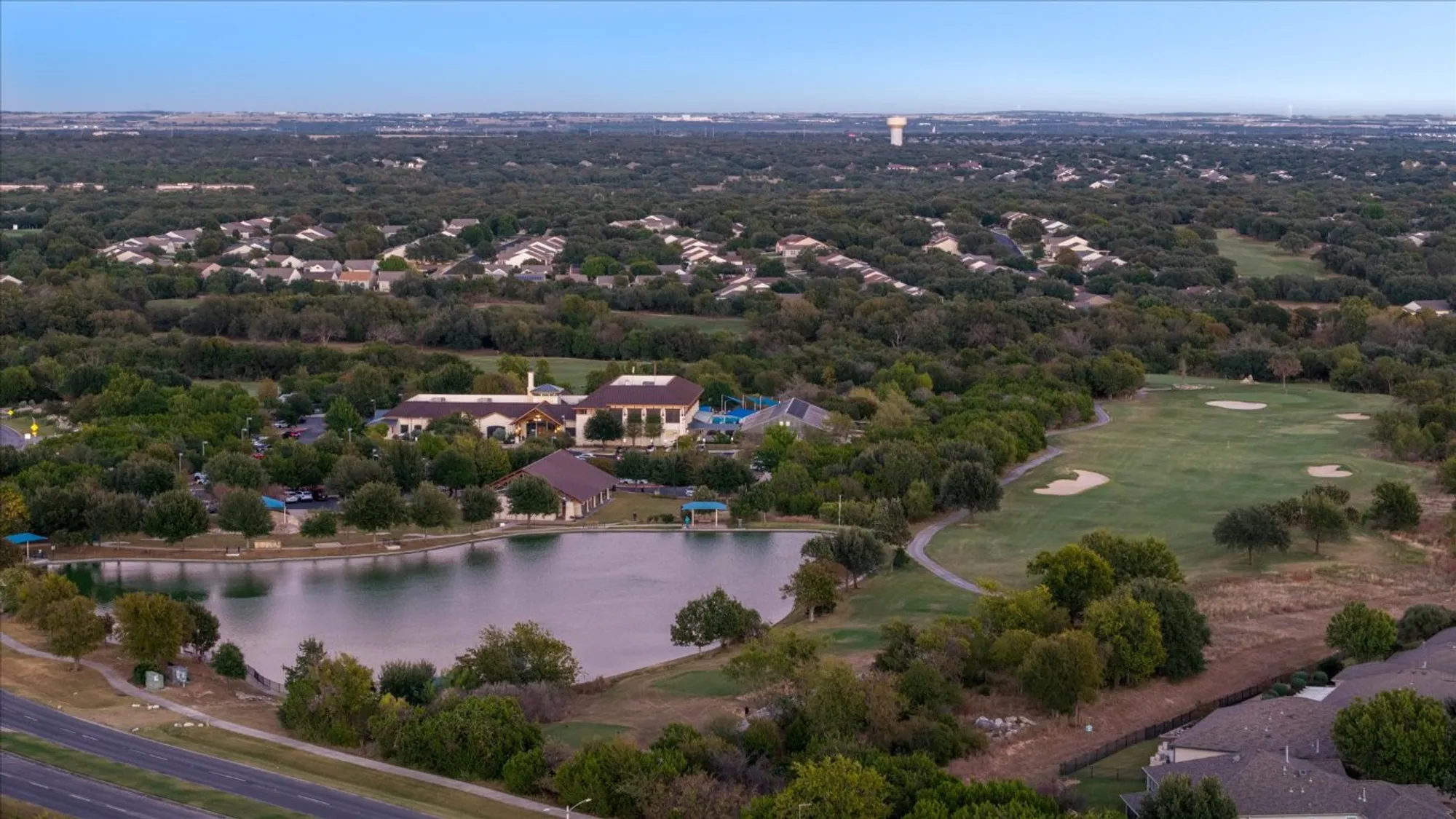 Property Slideshow image 37 of 40 | 325 barrington farm ct, Georgetown, TX, 78633