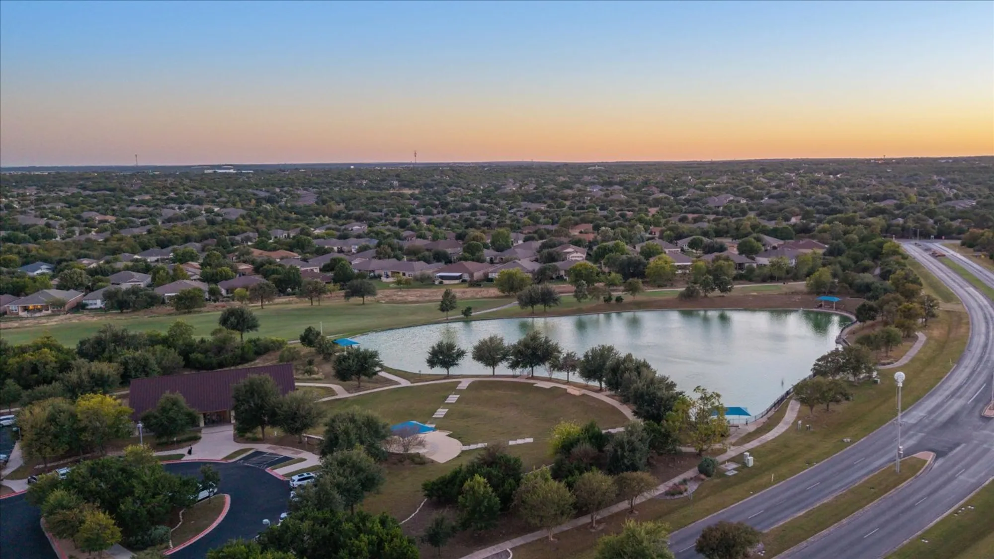 Property Slideshow image 38 of 40 | 325 barrington farm ct, Georgetown, TX, 78633