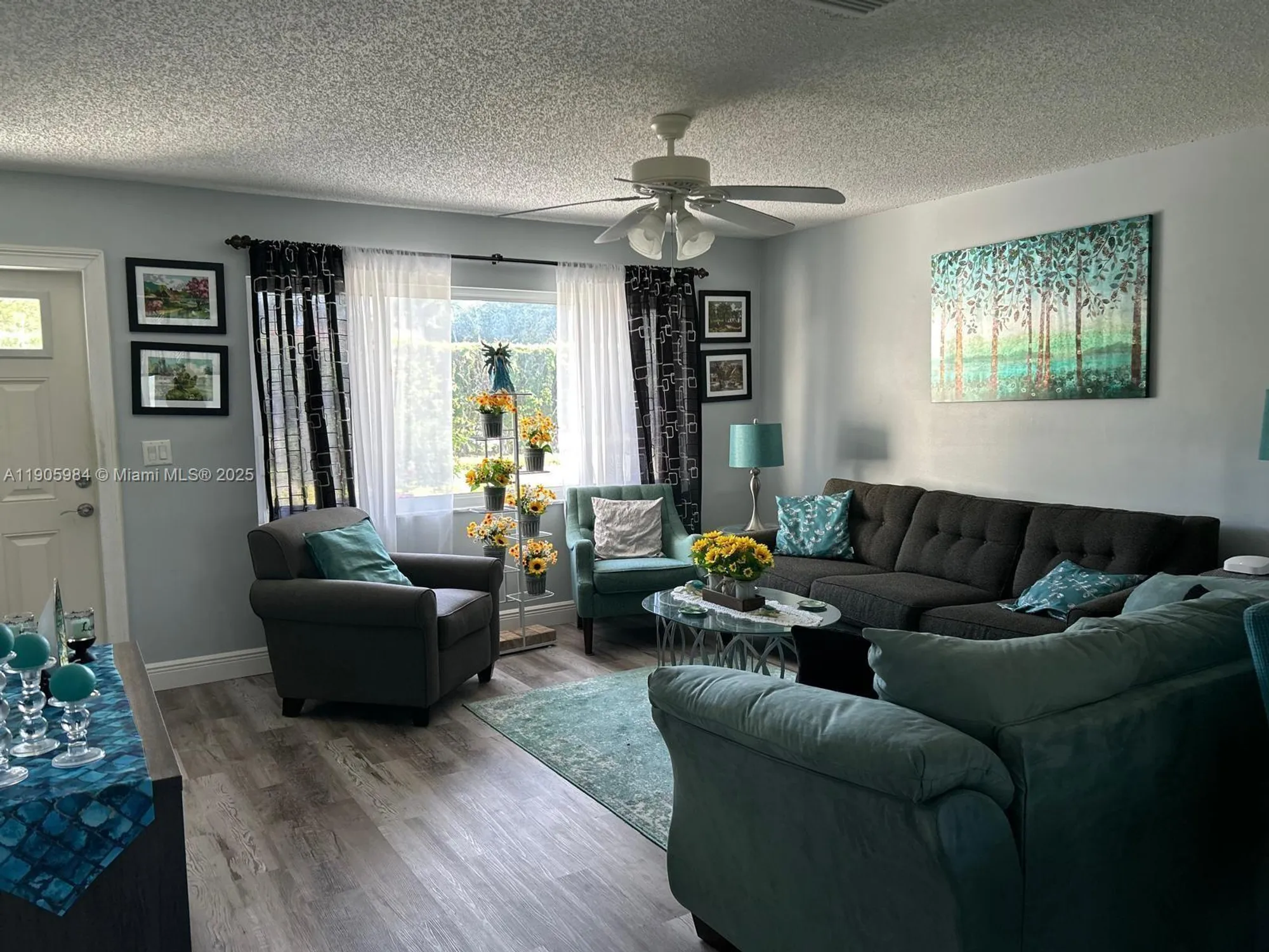 Property Slideshow image 2 of 15 | 1907 sw 22nd way, Boynton Beach, FL, 33426