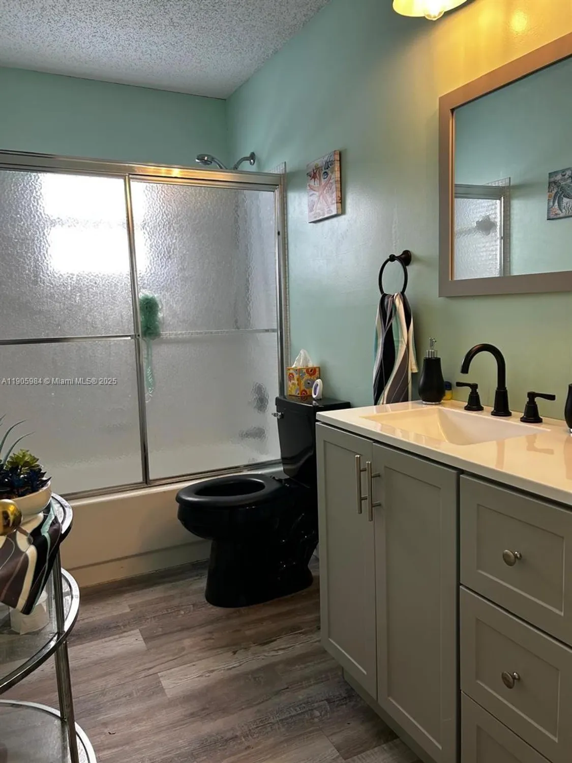 Property Slideshow image 4 of 15 | 1907 sw 22nd way, Boynton Beach, FL, 33426